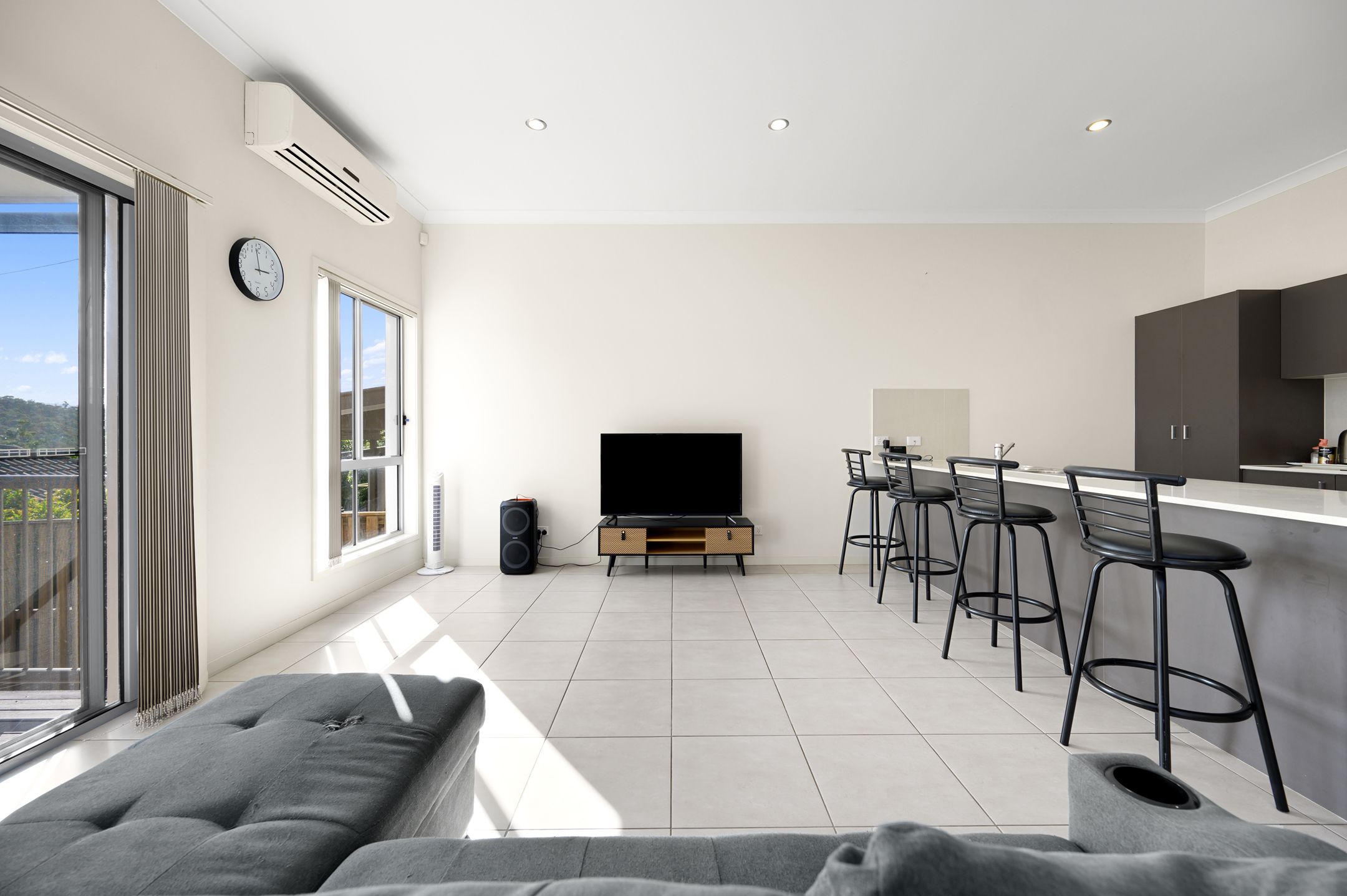 98 Aldgate Crescent, Pacific Pines, QLD 4211