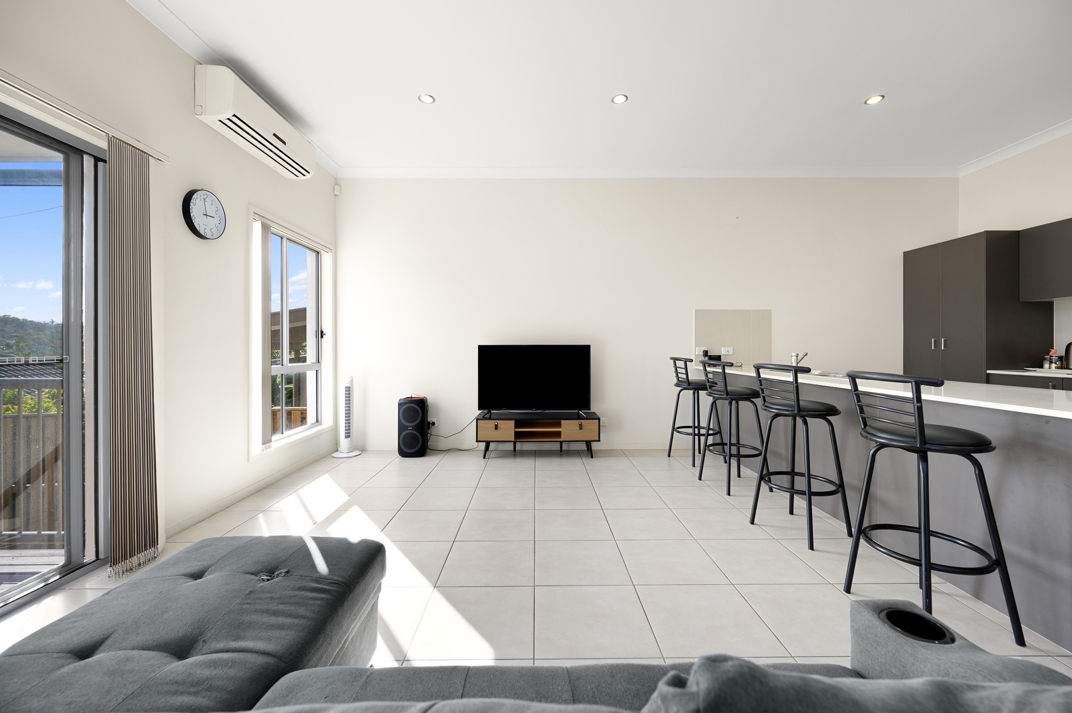 98 Aldgate Crescent, Pacific Pines, QLD 4211