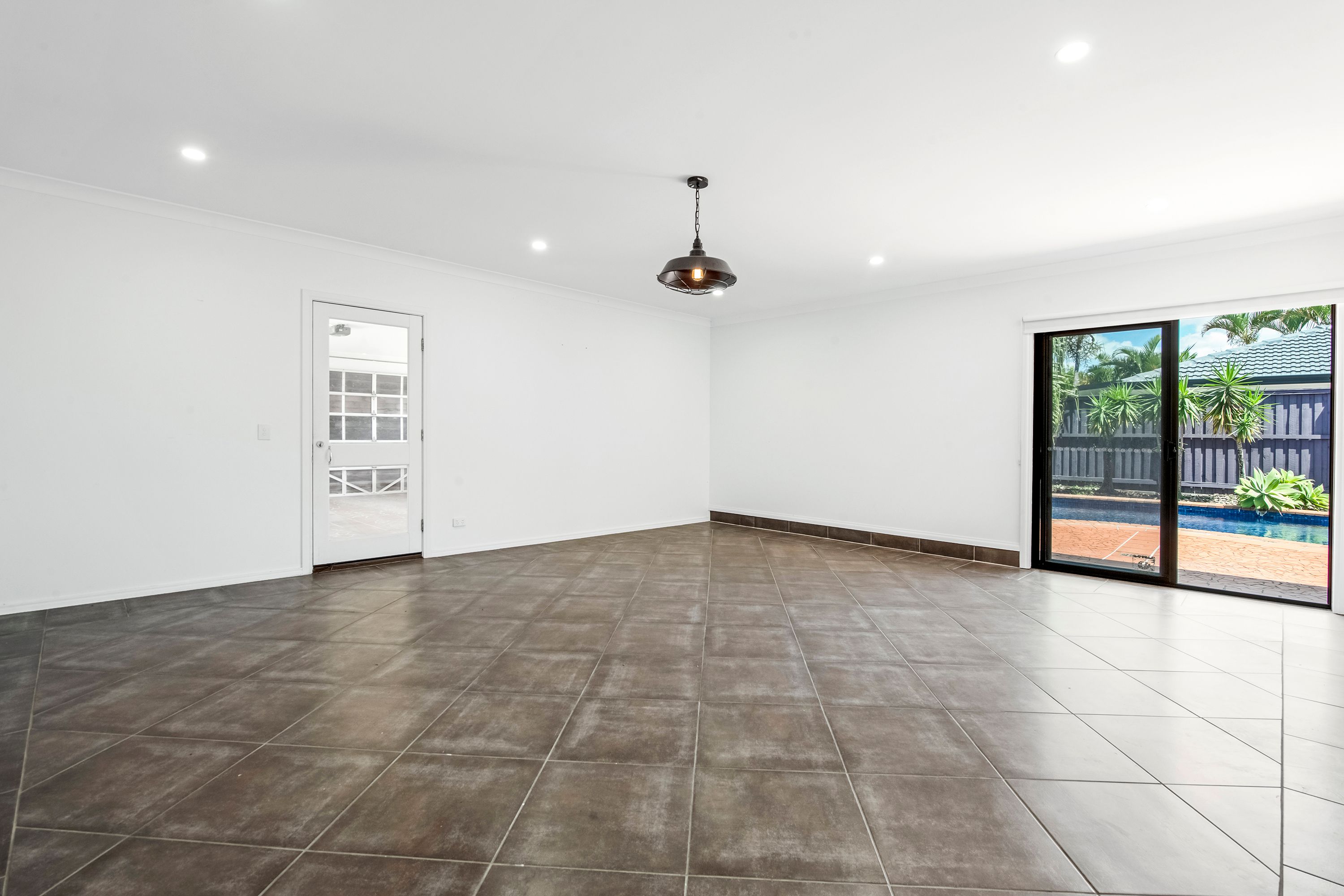 15 Forster Avenue — photo 6 of 11