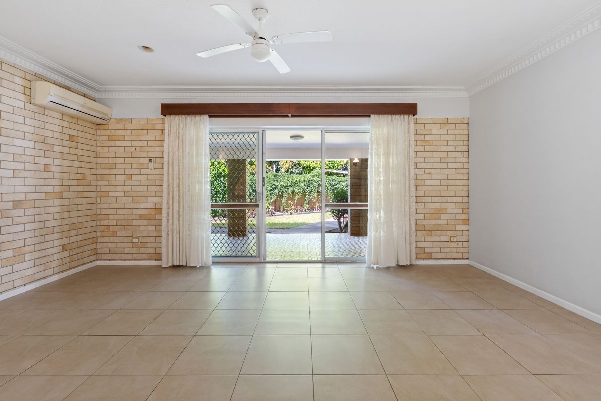 87 Sovereign Drive, Mermaid Waters, QLD 4218