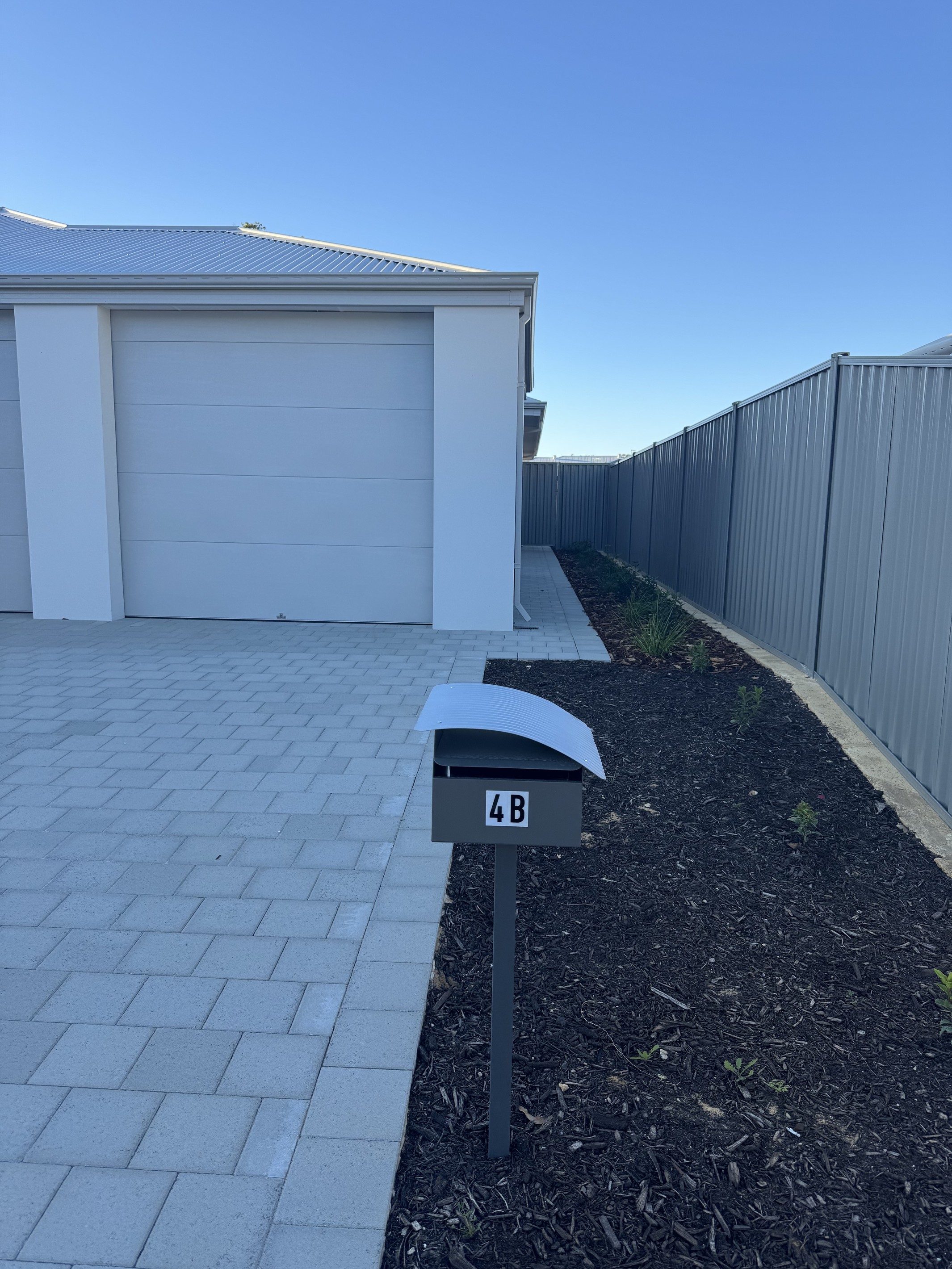 4B Eastleigh Way, Wellard, WA 6170