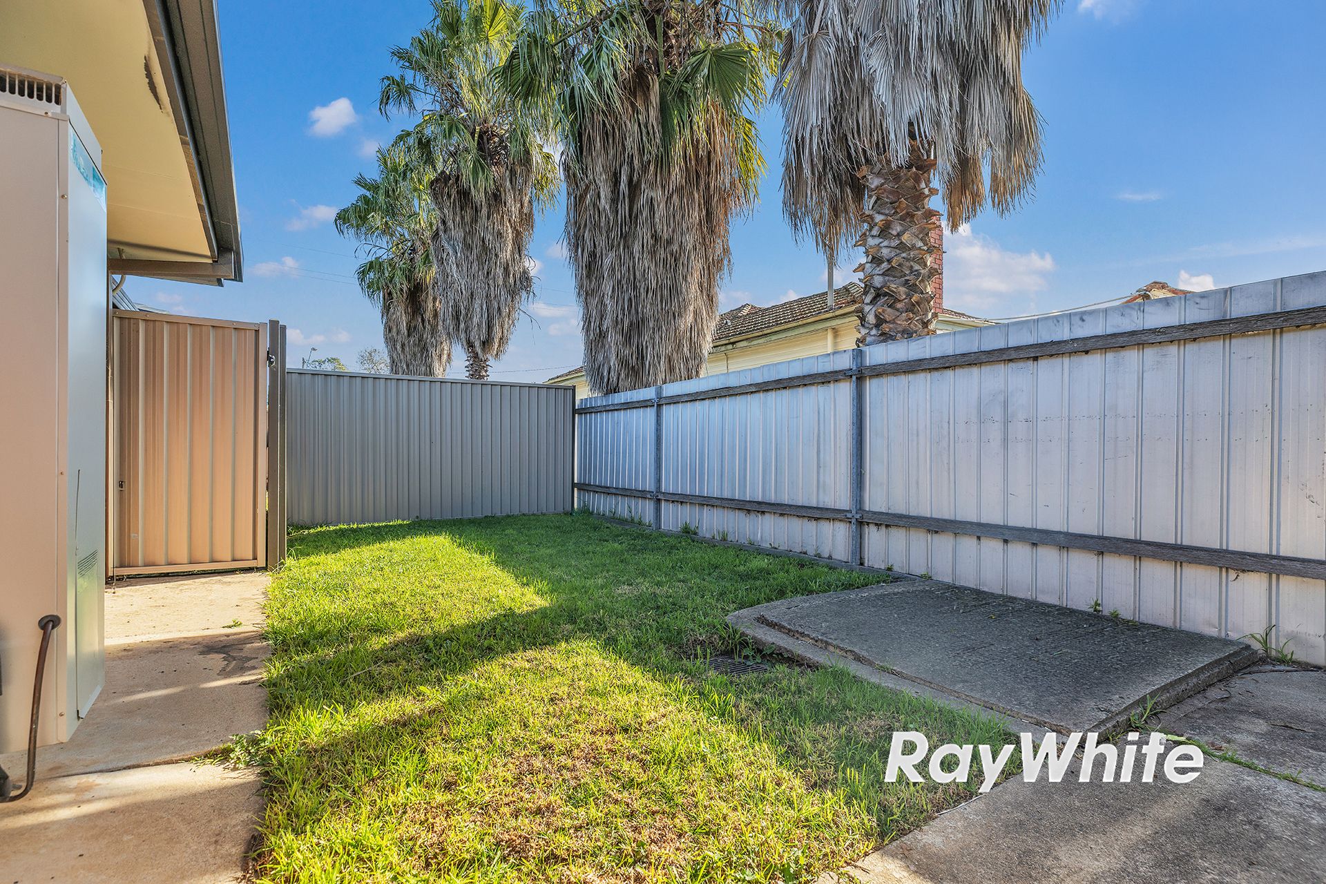 1-4/325 Maude Street — photo 13 of 18