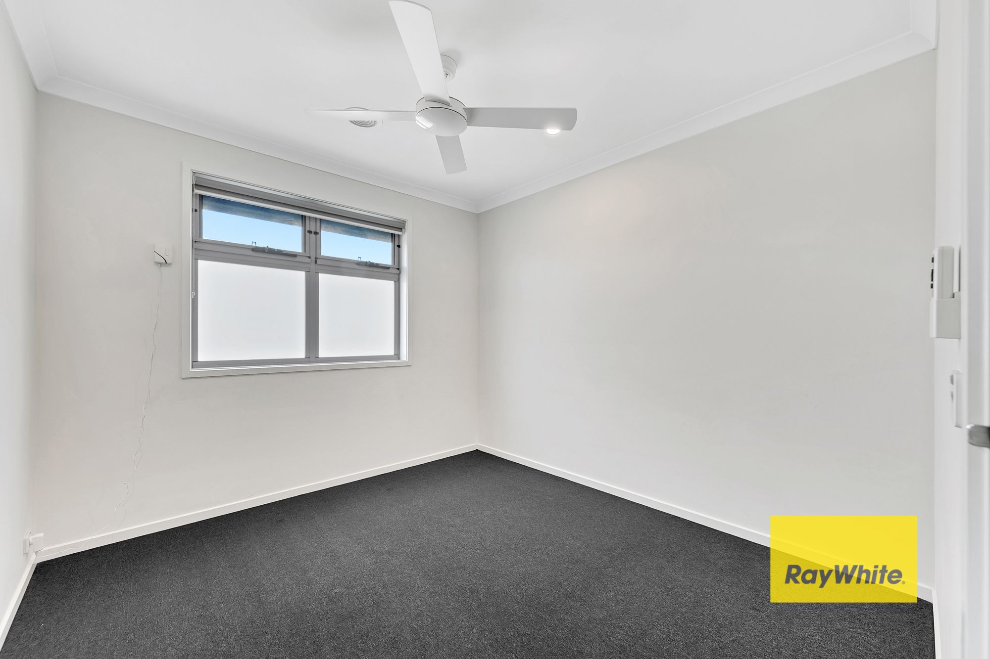 16 Burgess Street — photo 5 of 10