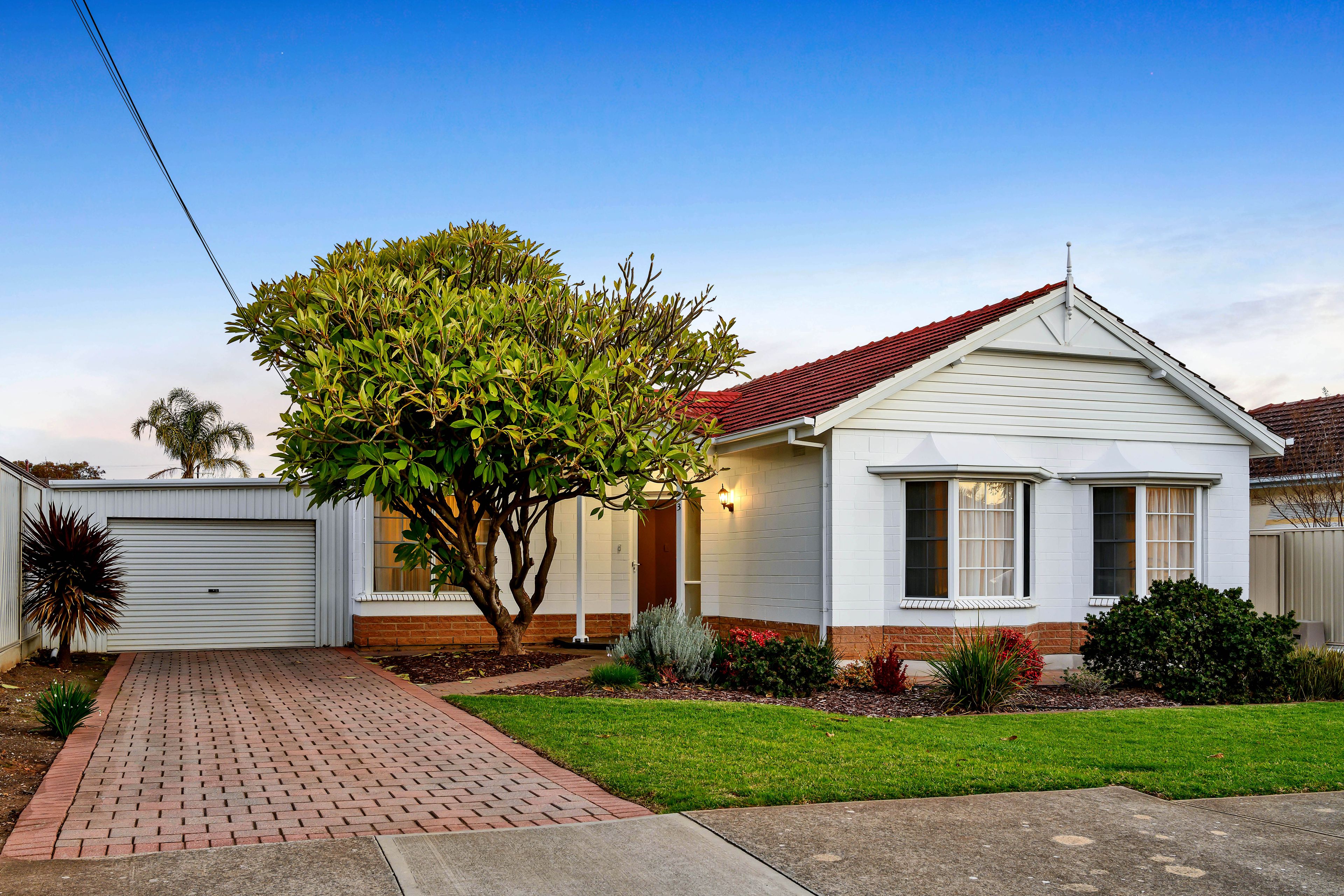 3 Fetlar Avenue, Marion SA 5043