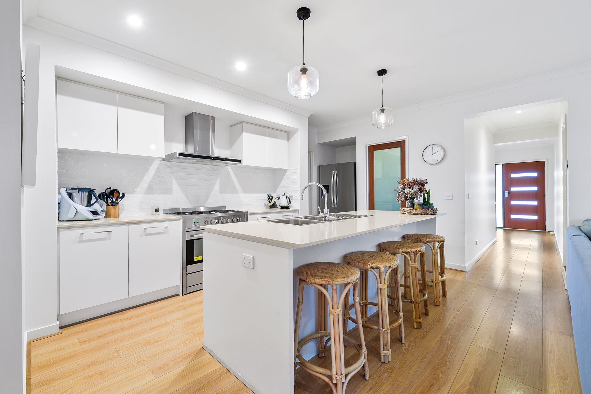 10 Westphalian Rise, Clyde North, VIC 3978