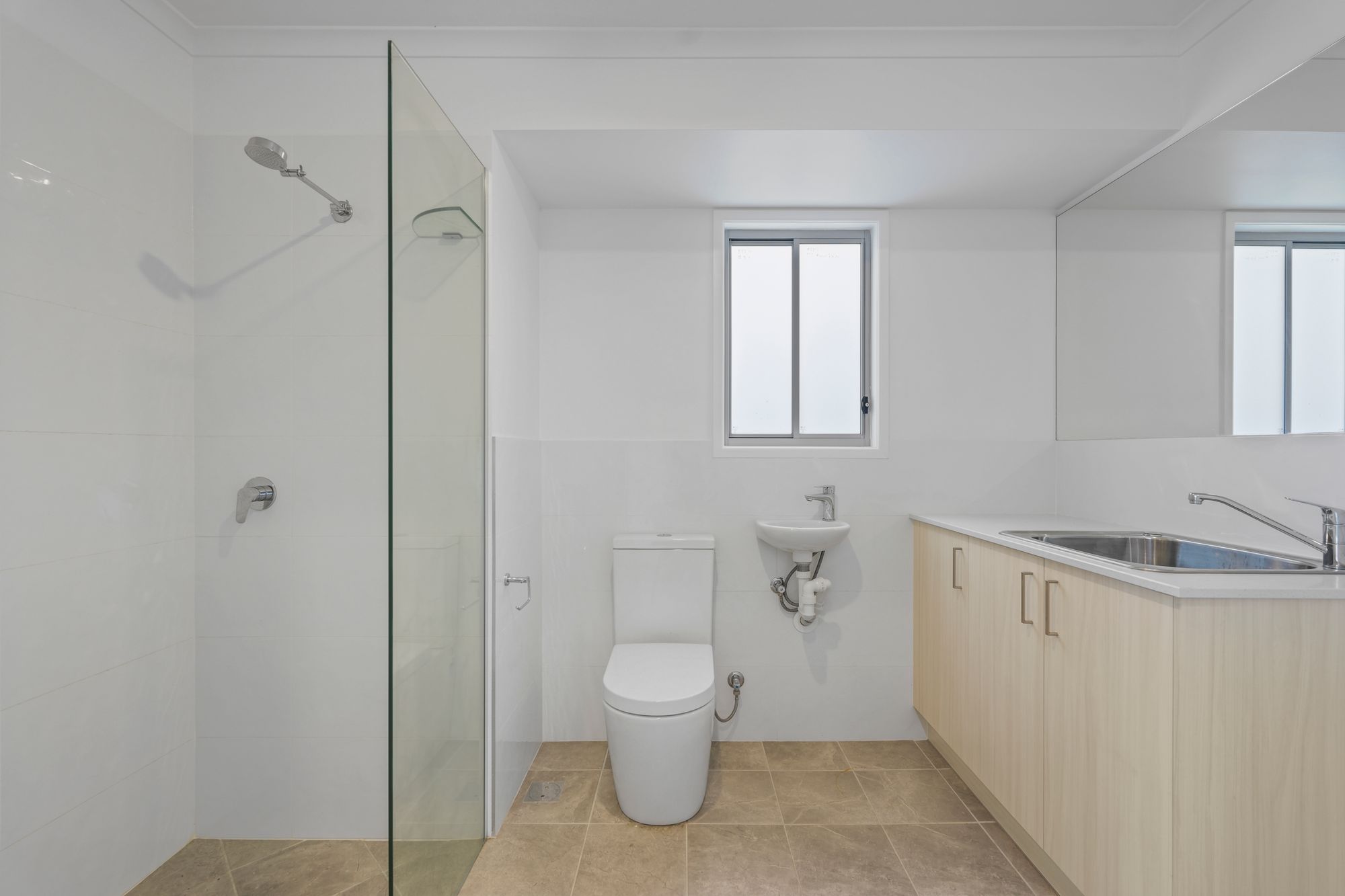 24 Girralong Street — photo 15 of 25
