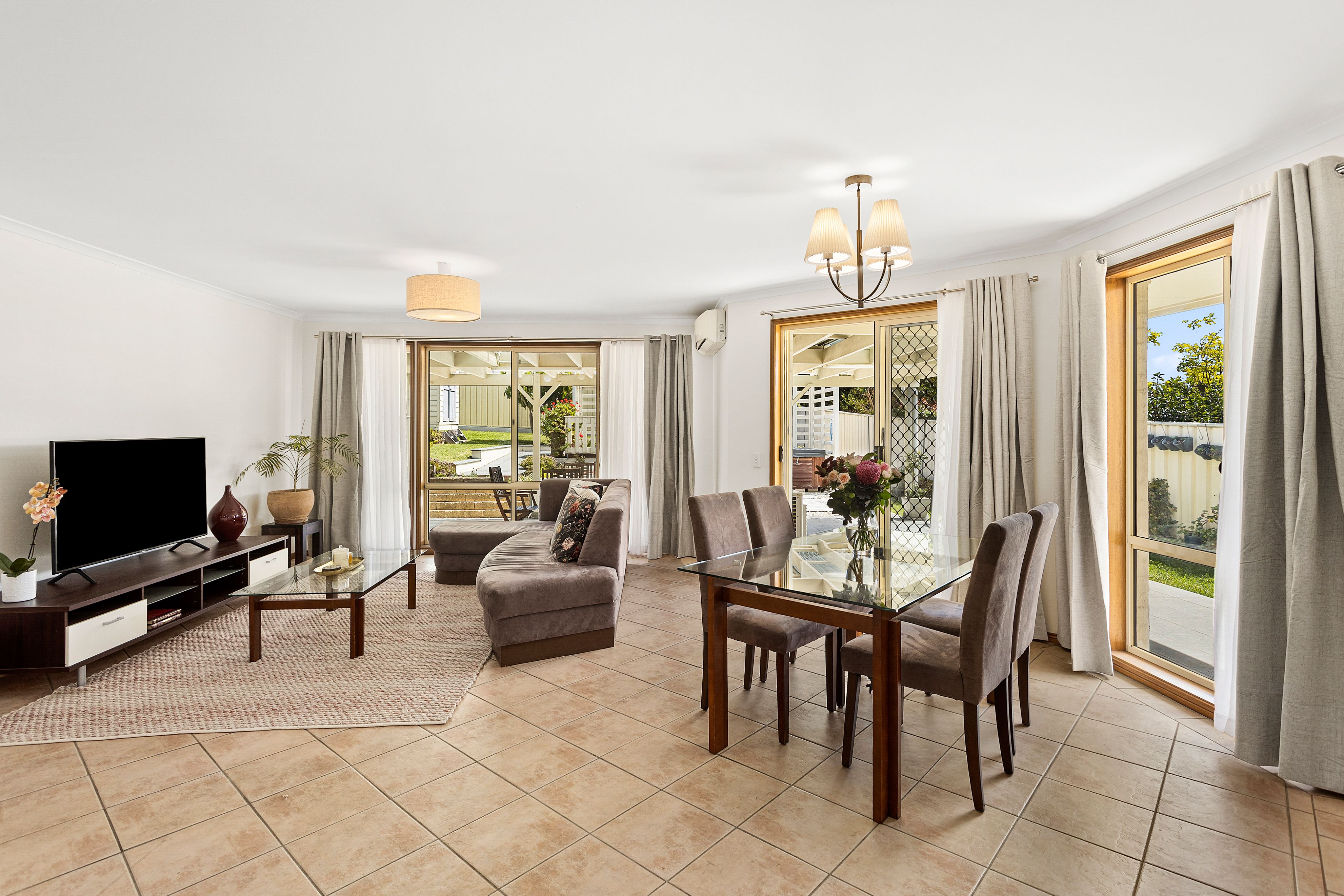 8 Southern Cross Boulevard, Shell Cove, NSW 2529