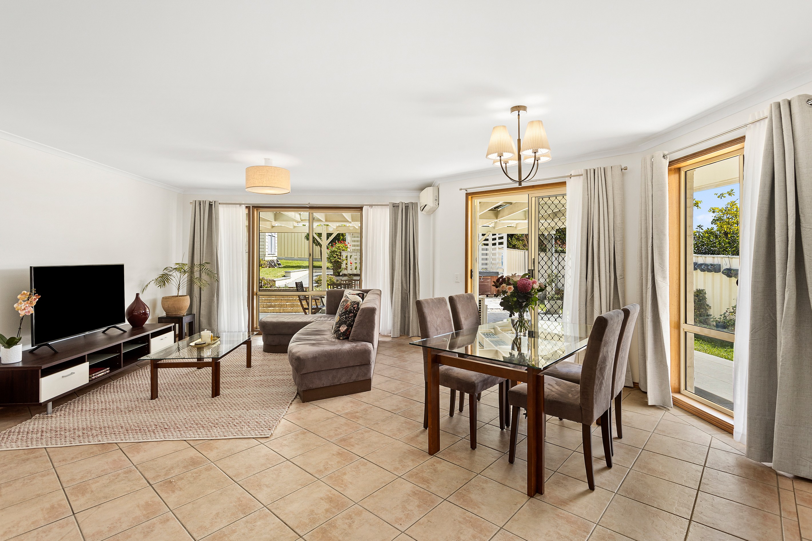 8 Southern Cross Boulevard, Shell Cove, NSW 2529