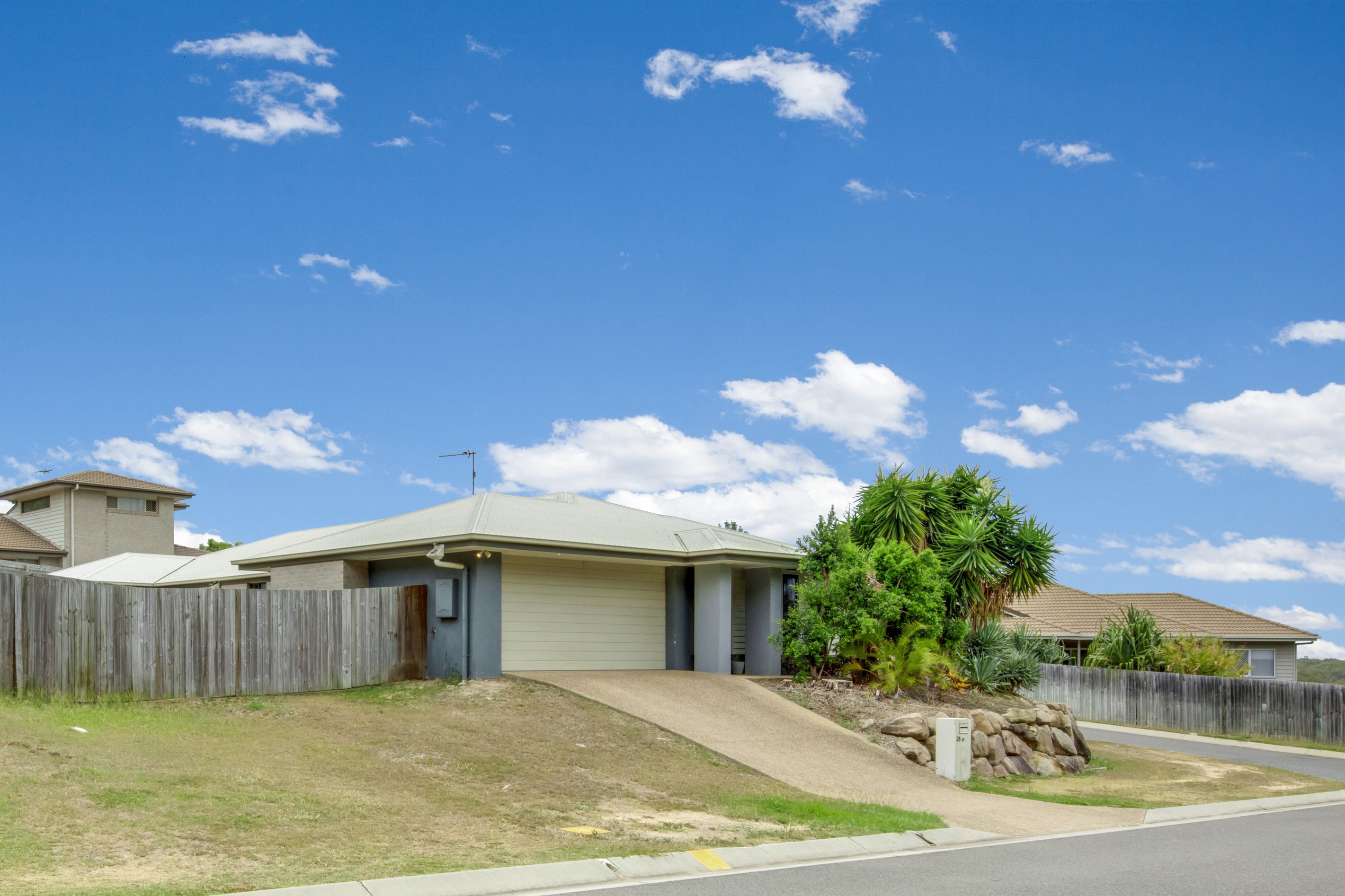 28 Blaxland Court, Glen Eden, QLD 4680