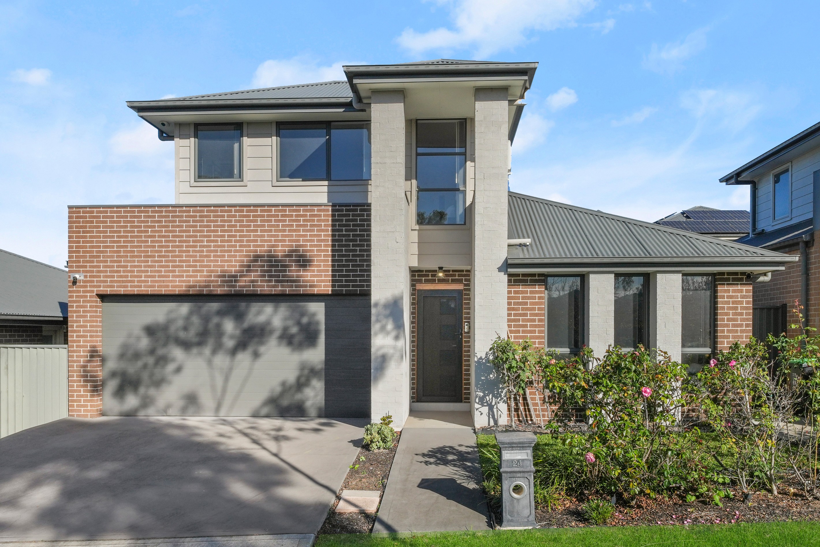 24 Greenwood Parkway, JORDAN SPRINGS, NSW 2747