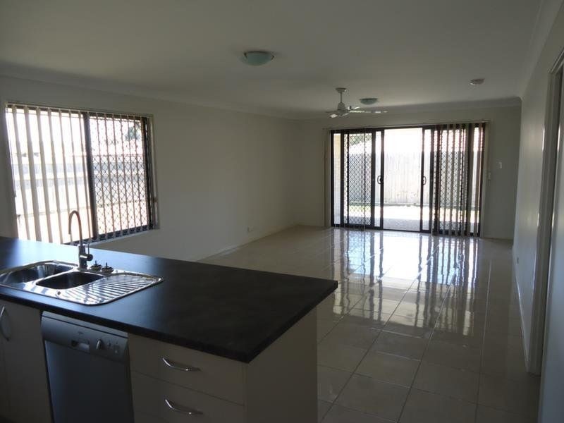 2 Tanglin Street, Crestmead, QLD 4132