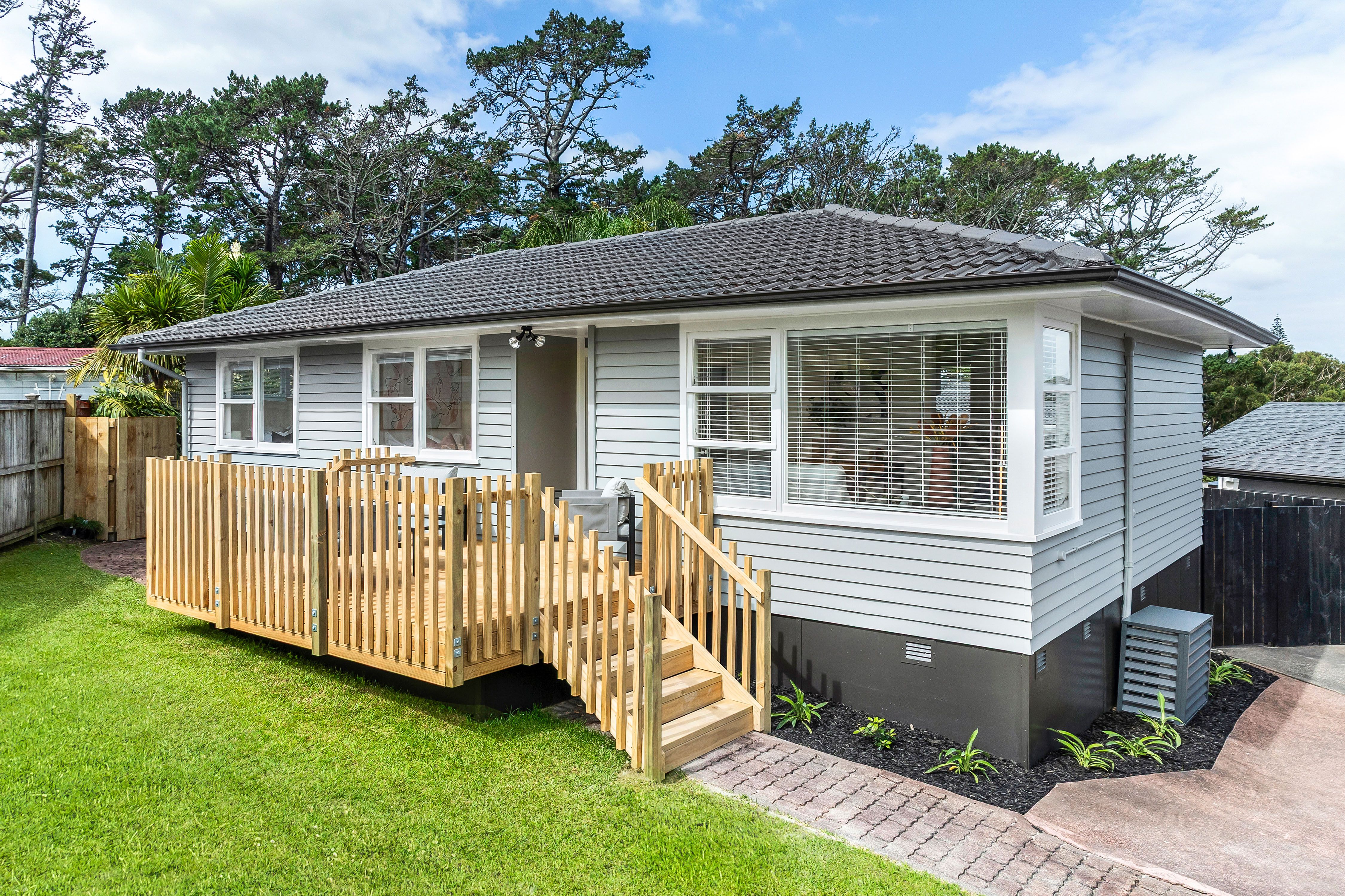 7 Thornlow Street, Glendene, Waitakere City