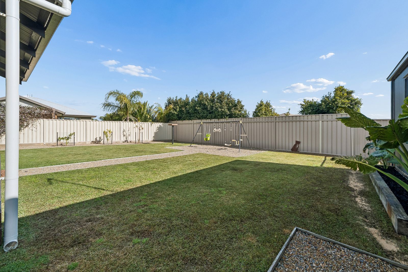 11 Jean Claude Avenue — photo 17 of 21