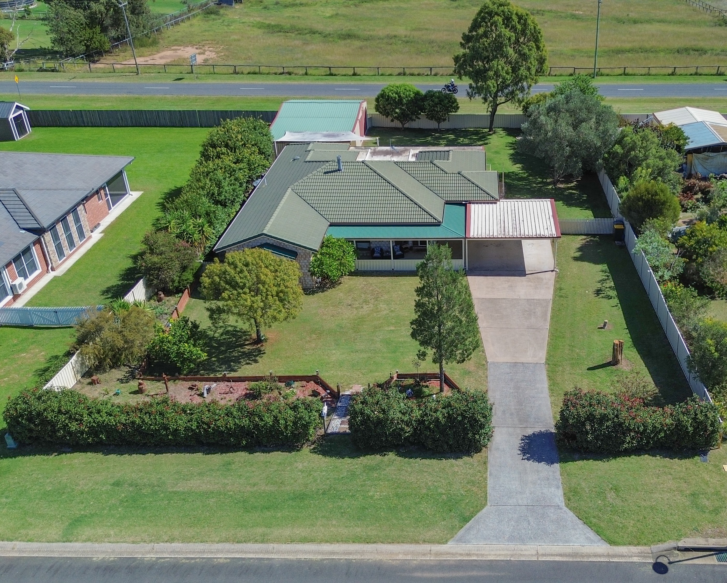 48 Doncaster Drive, Rosenthal Heights, QLD 4370