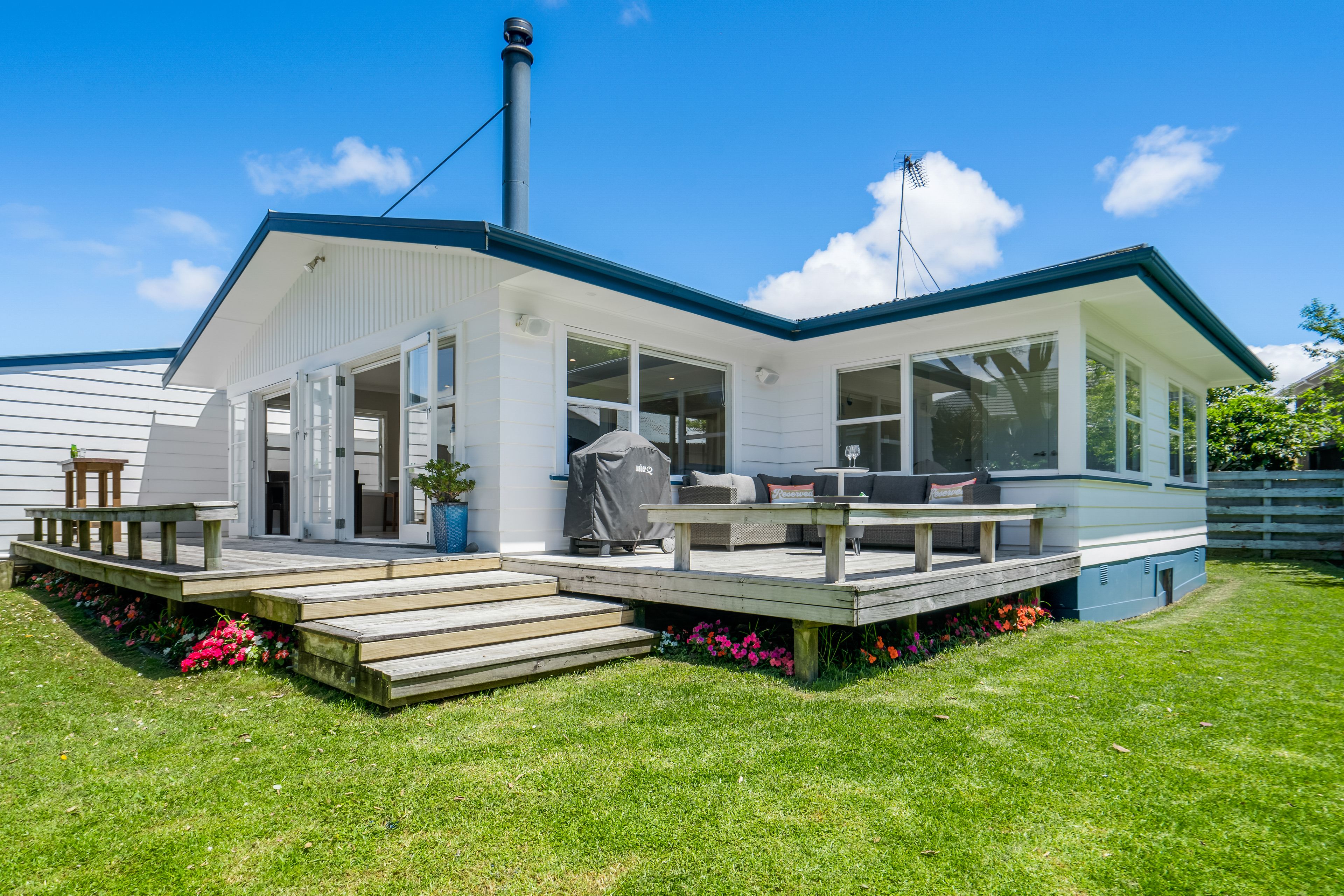 2 Andrew Road, Howick, Manukau City