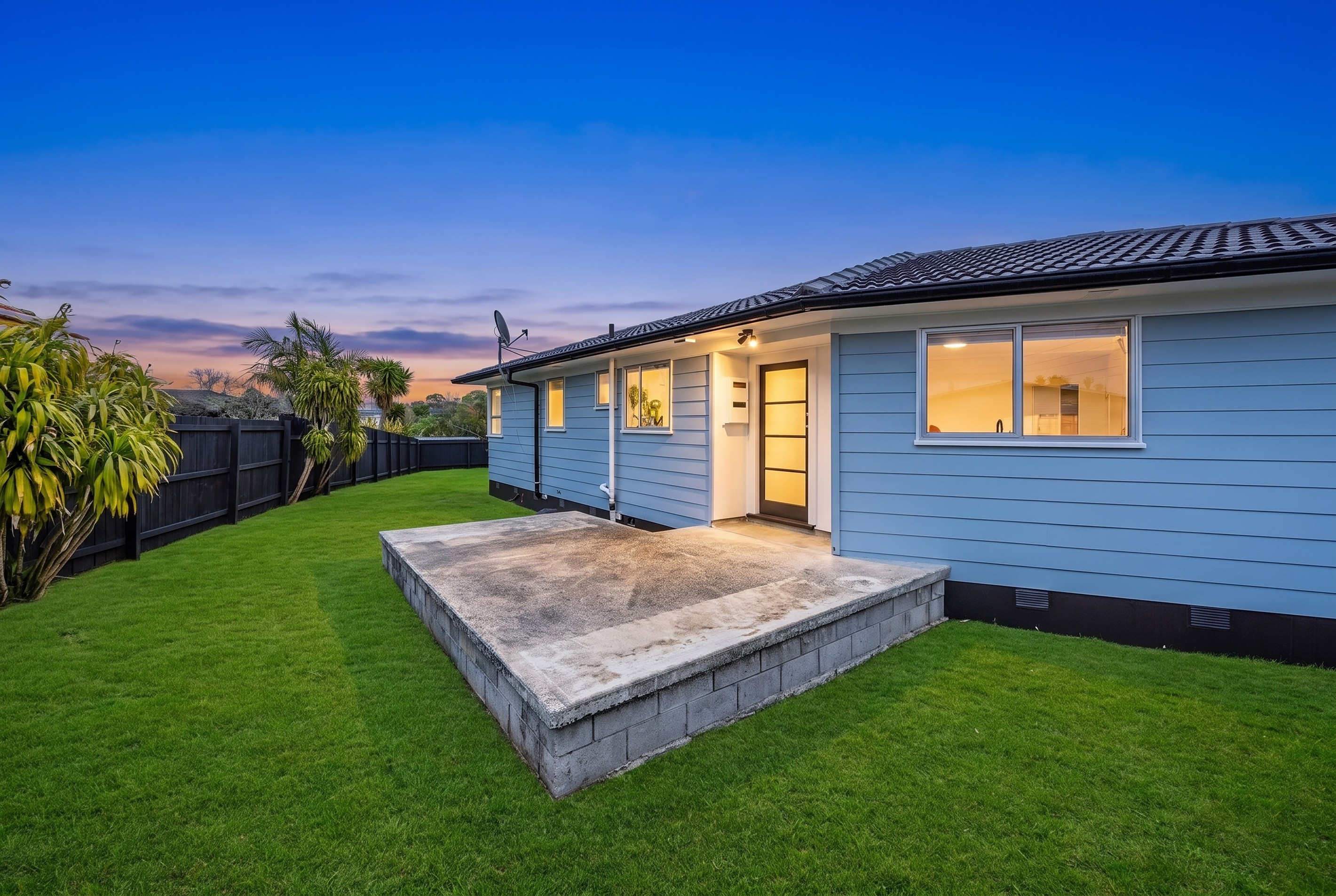 8 Aldo Place, Clover Park, Manukau City