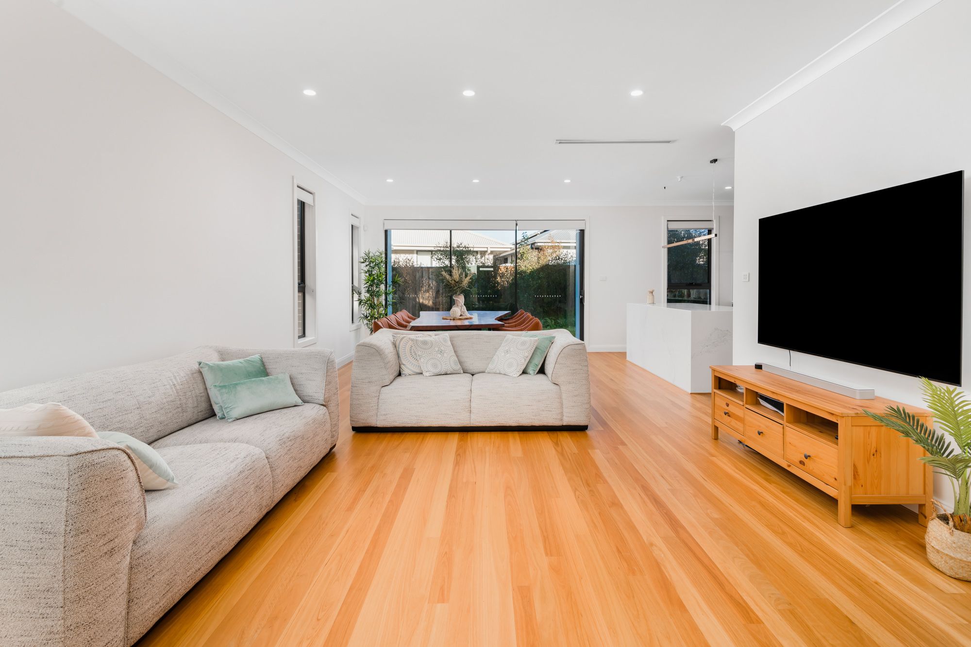 15 Travertine Grove (The Gables), Box Hill, NSW 2765