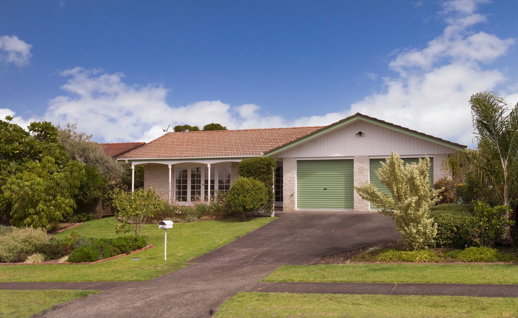 11 Culver Terrace, Howick, Manukau City
