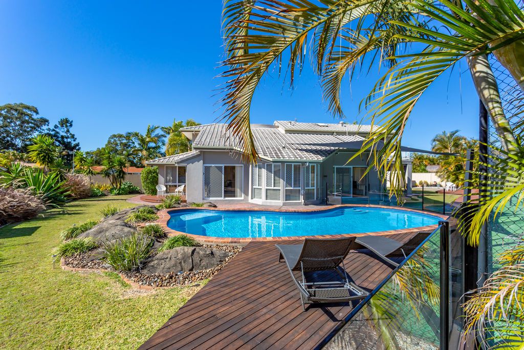 60 Newport Drive, Robina, QLD 4226