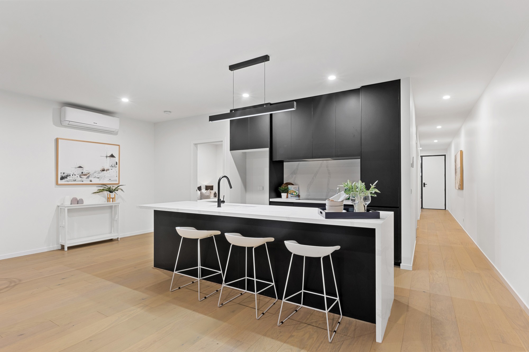 4/16 McCubbin Street, Burwood, VIC 3125