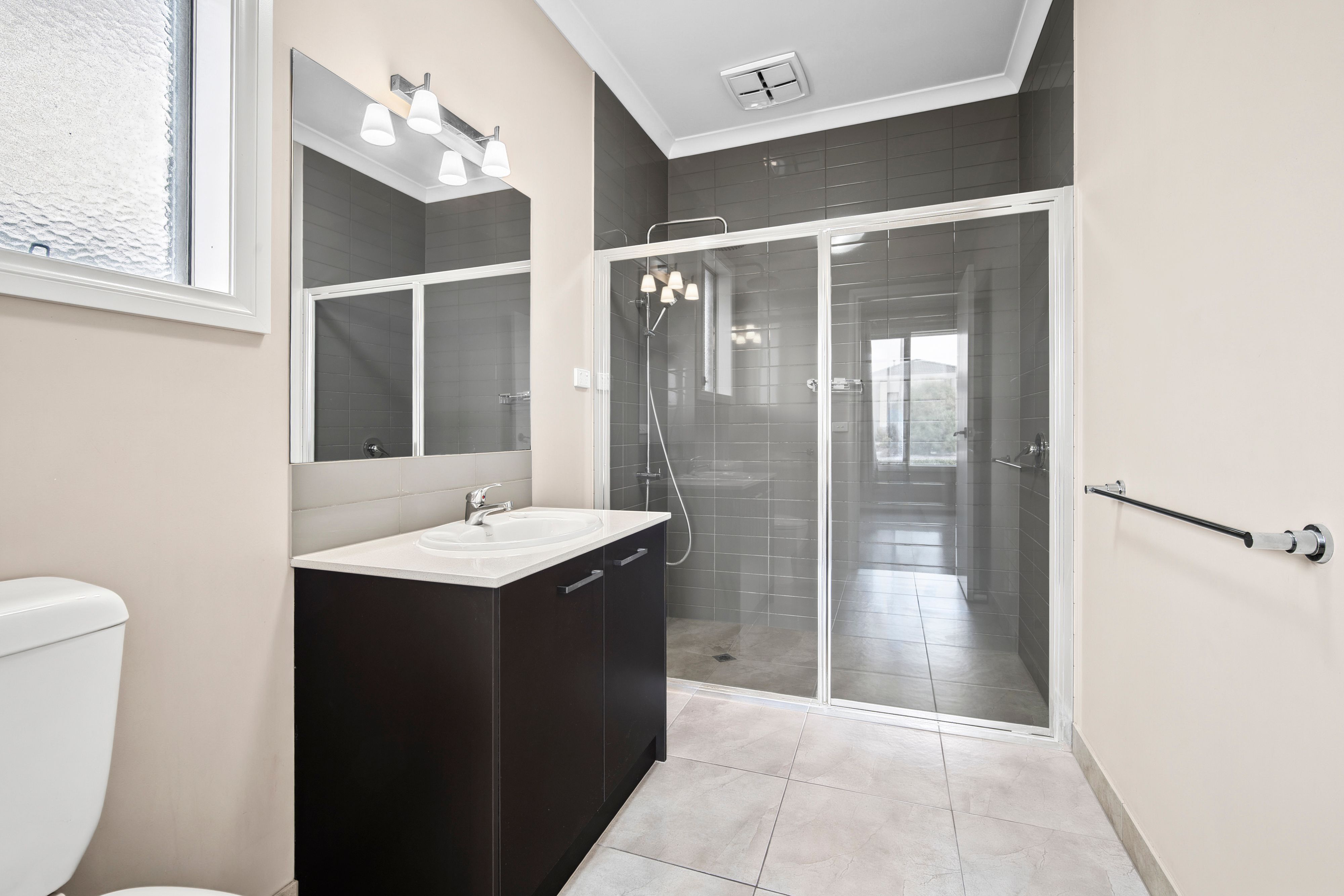 14 Pengelly Road — photo 8 of 17