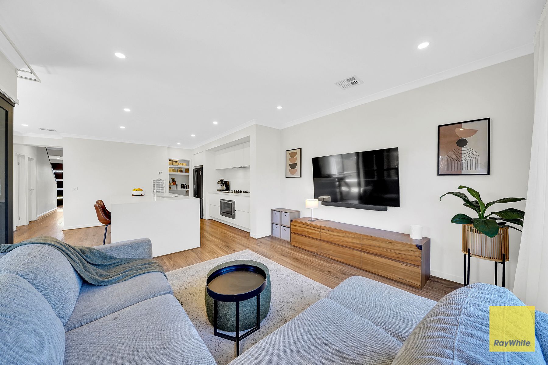 11 Harris Street — photo 12 of 25