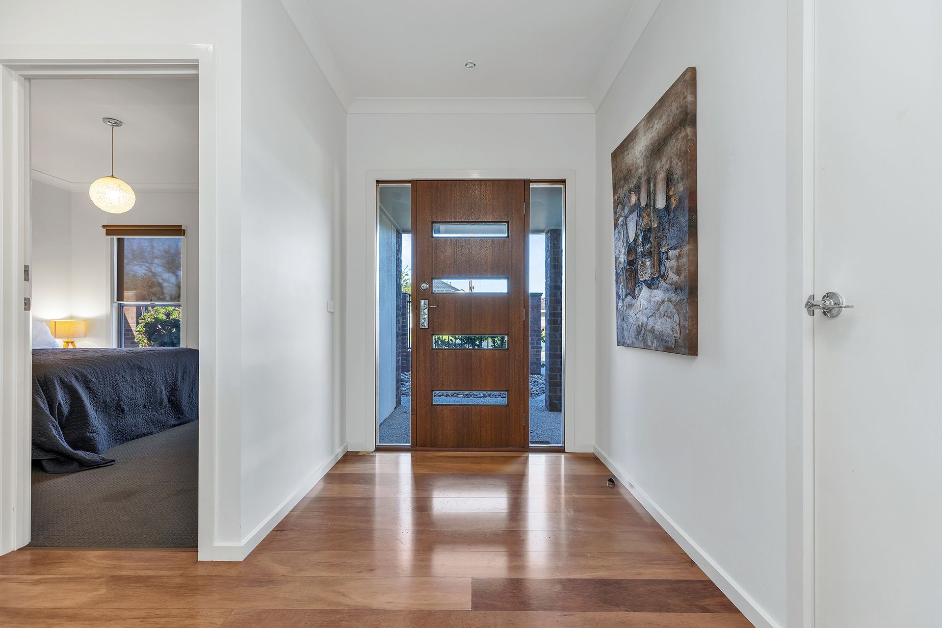 212 McKinlay Street — photo 4 of 23