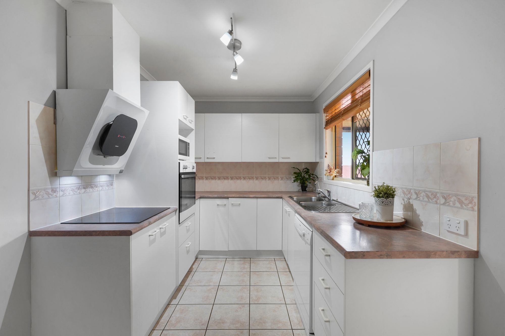 23 Sundar Crescent — photo 8 of 20
