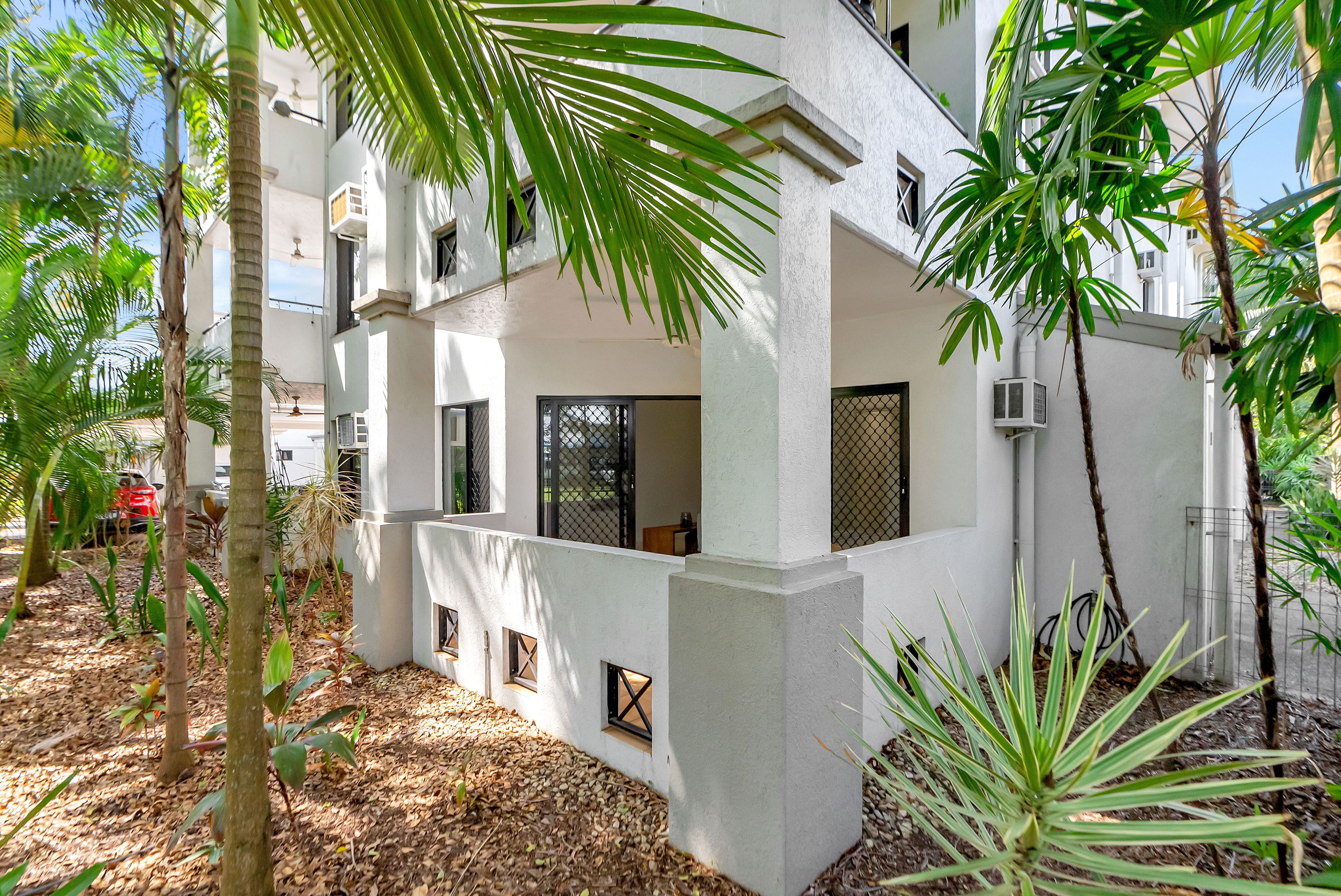 13/37-39 Digger Street — photo from Ray White Cairns Beaches