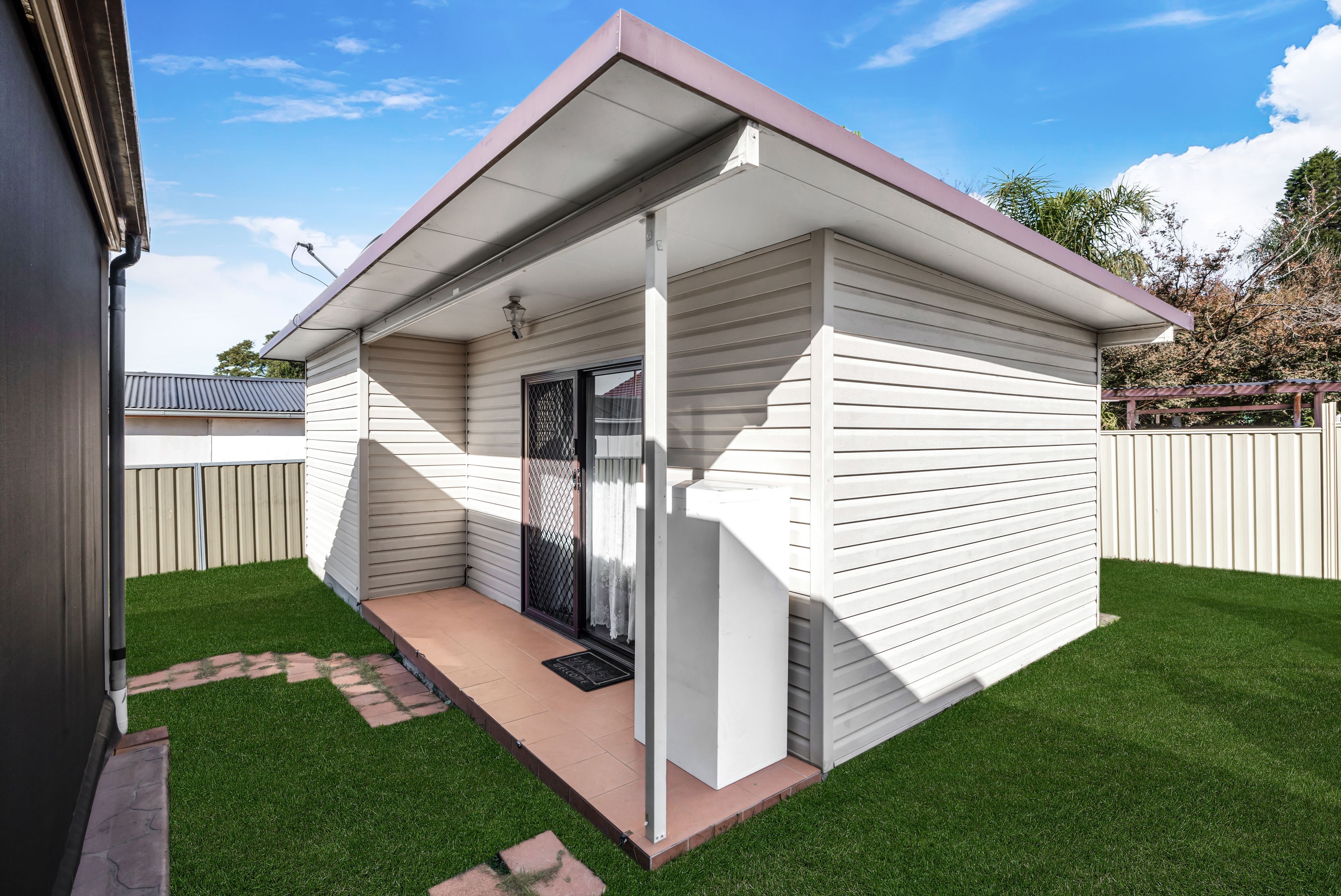 21 Dan Crescent, Colyton, NSW 2760