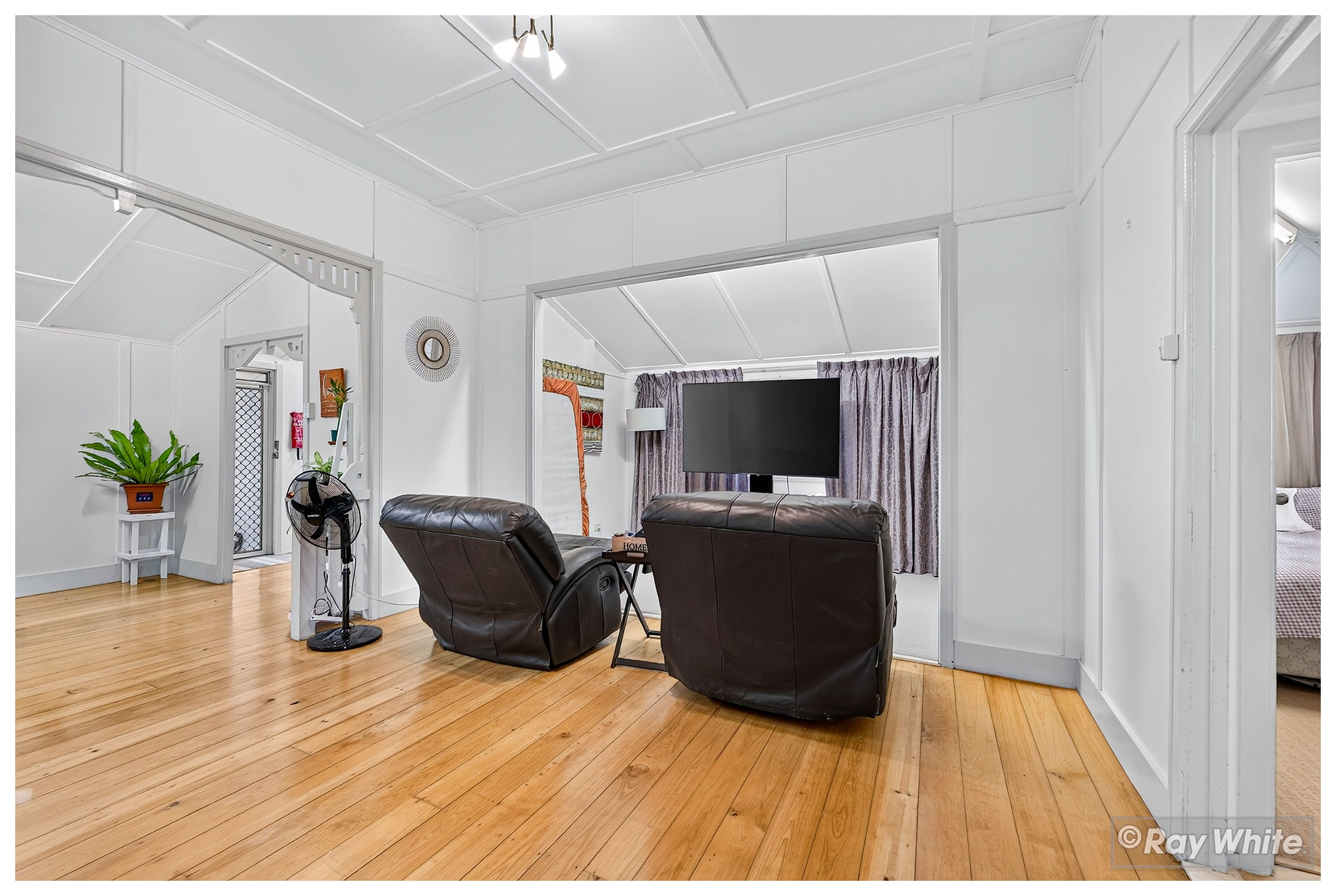 130 NOBBS Street — photo 5 of 18