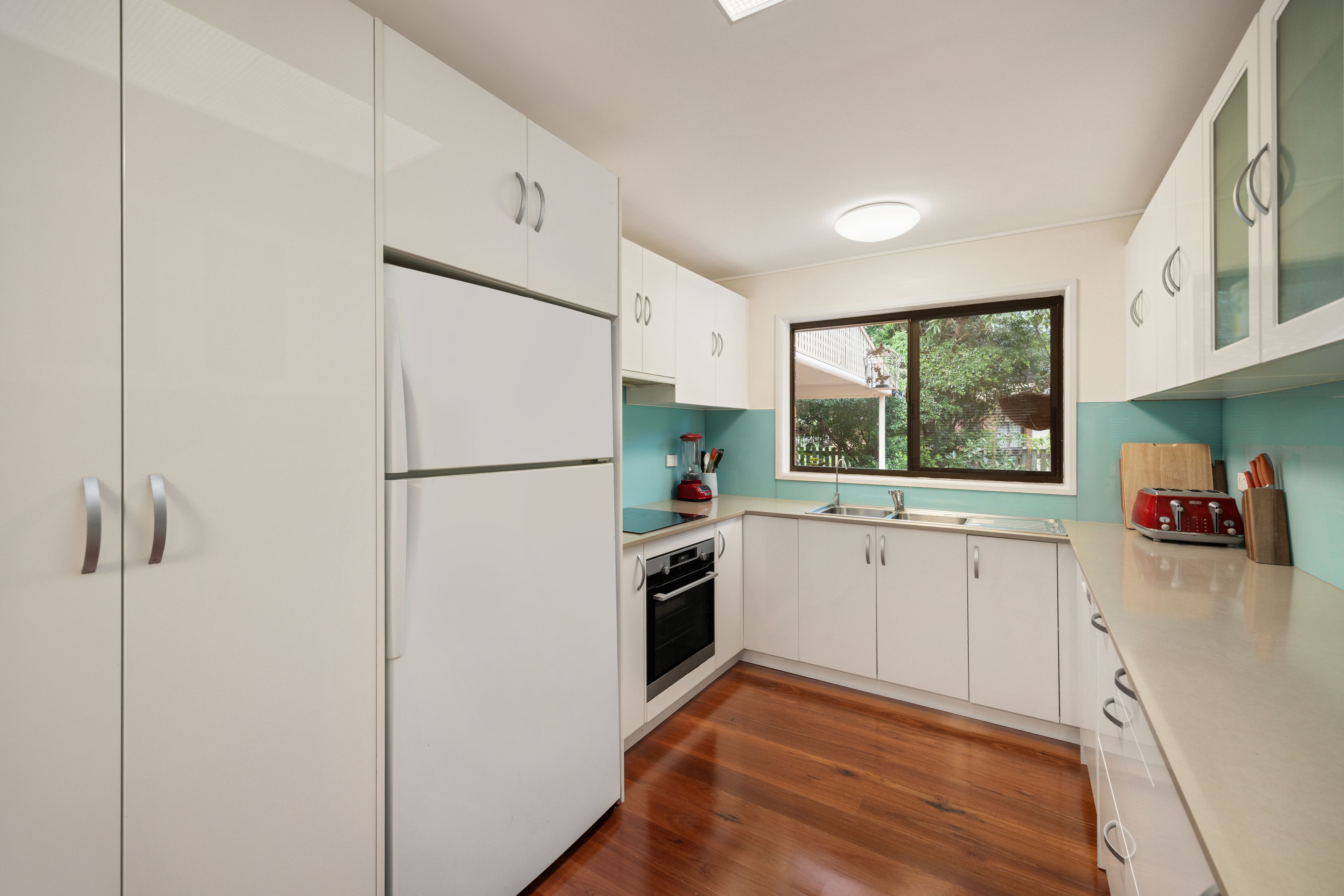 31 Steptoe Street — photo 7 of 13