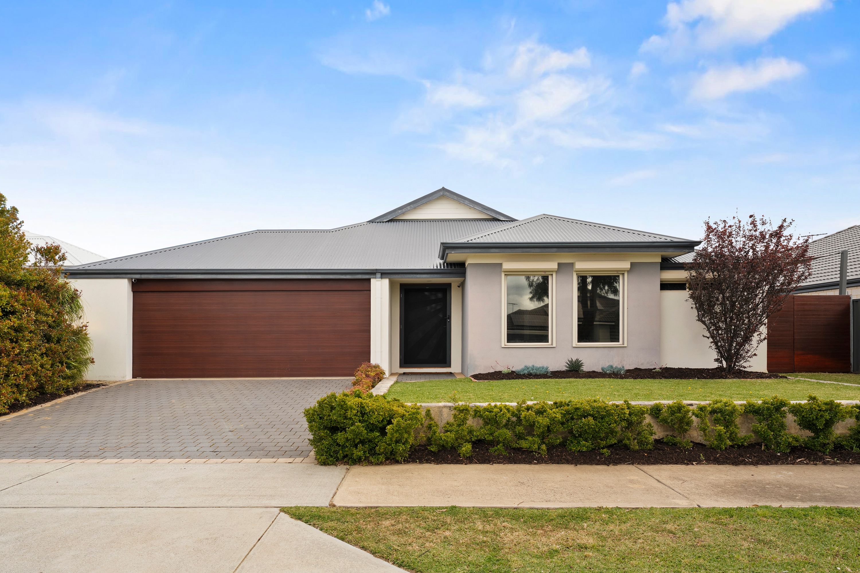 50 Camelot Street — photo from Ray White The Ialacci Group