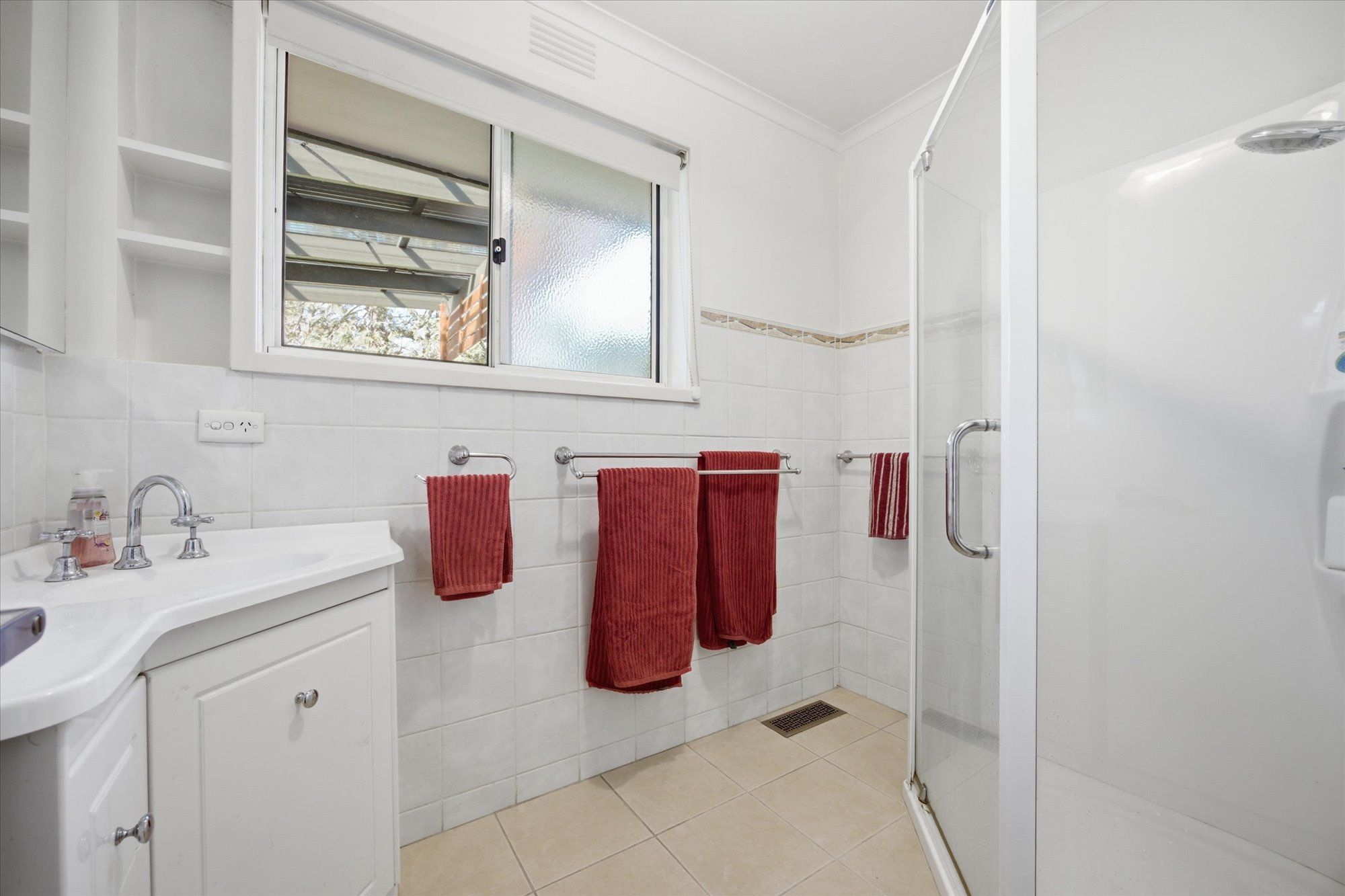 5 Balcombe Avenue — photo 6 of 6