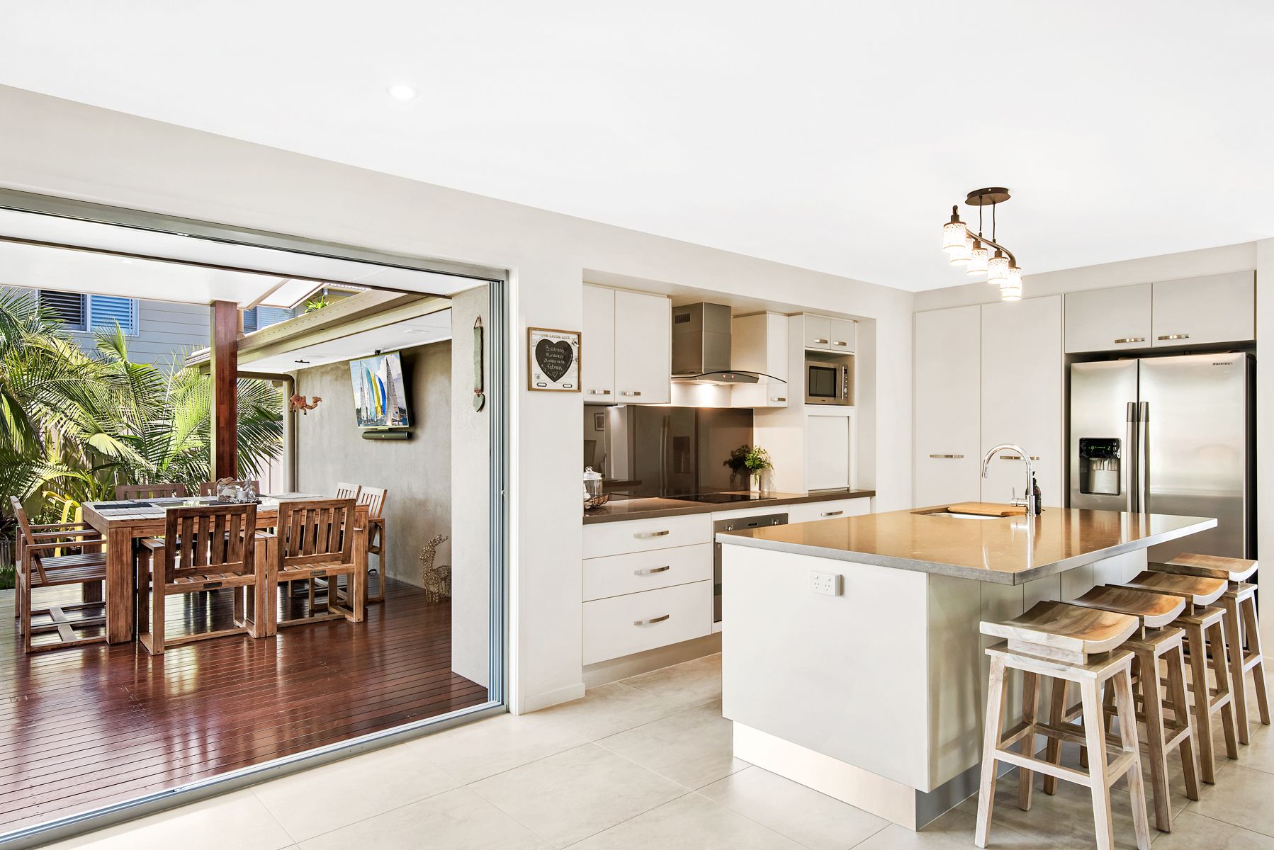 22 Tombarra Street, Mooloolaba, QLD 4557
