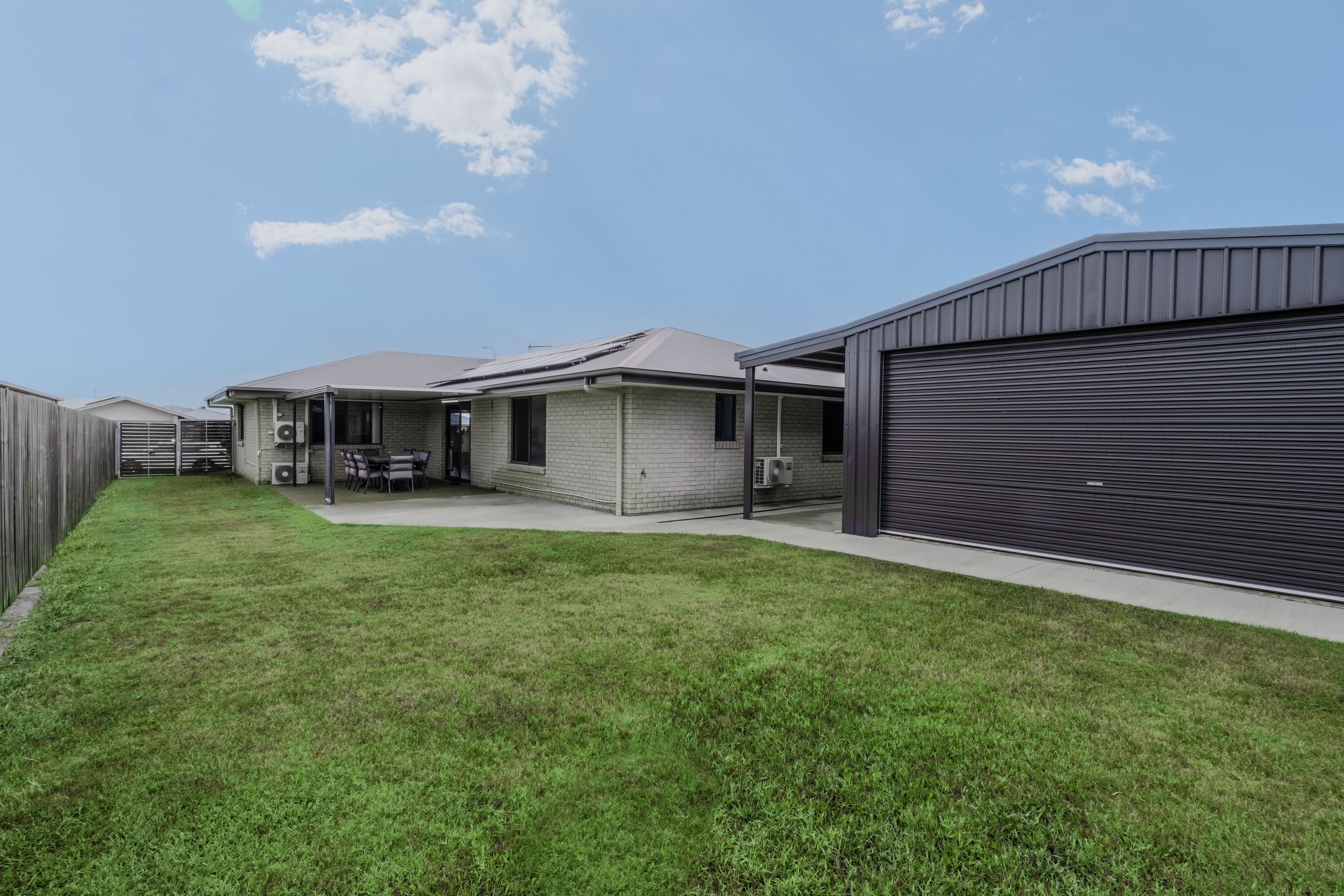 17 Larissa Way, Urangan, QLD 4655