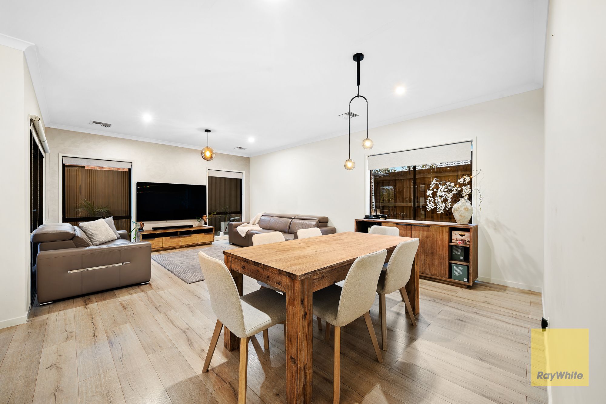 68 Caradon Drive — photo 9 of 24