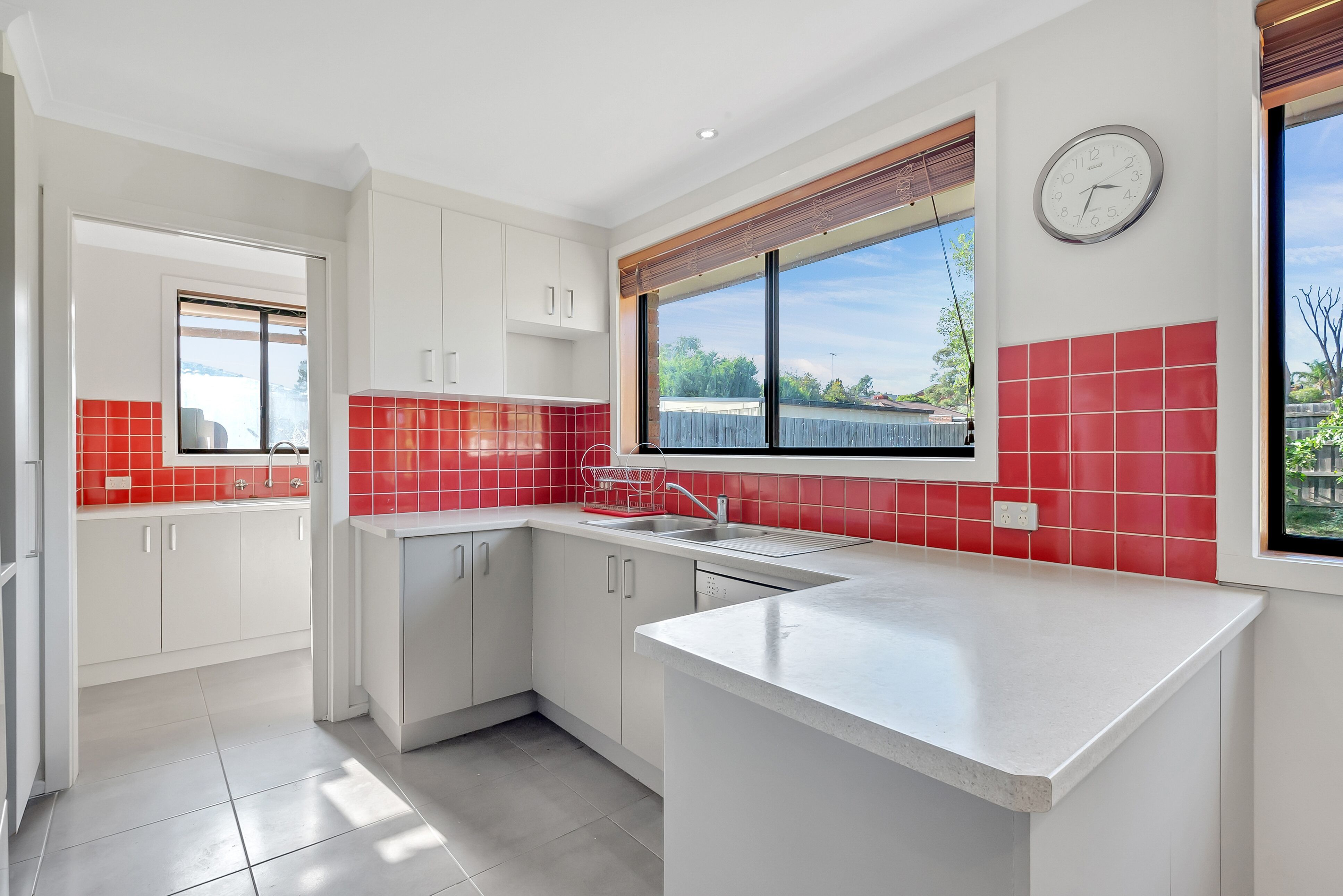 34 Hinkler Drive, Mill Park, VIC 3082