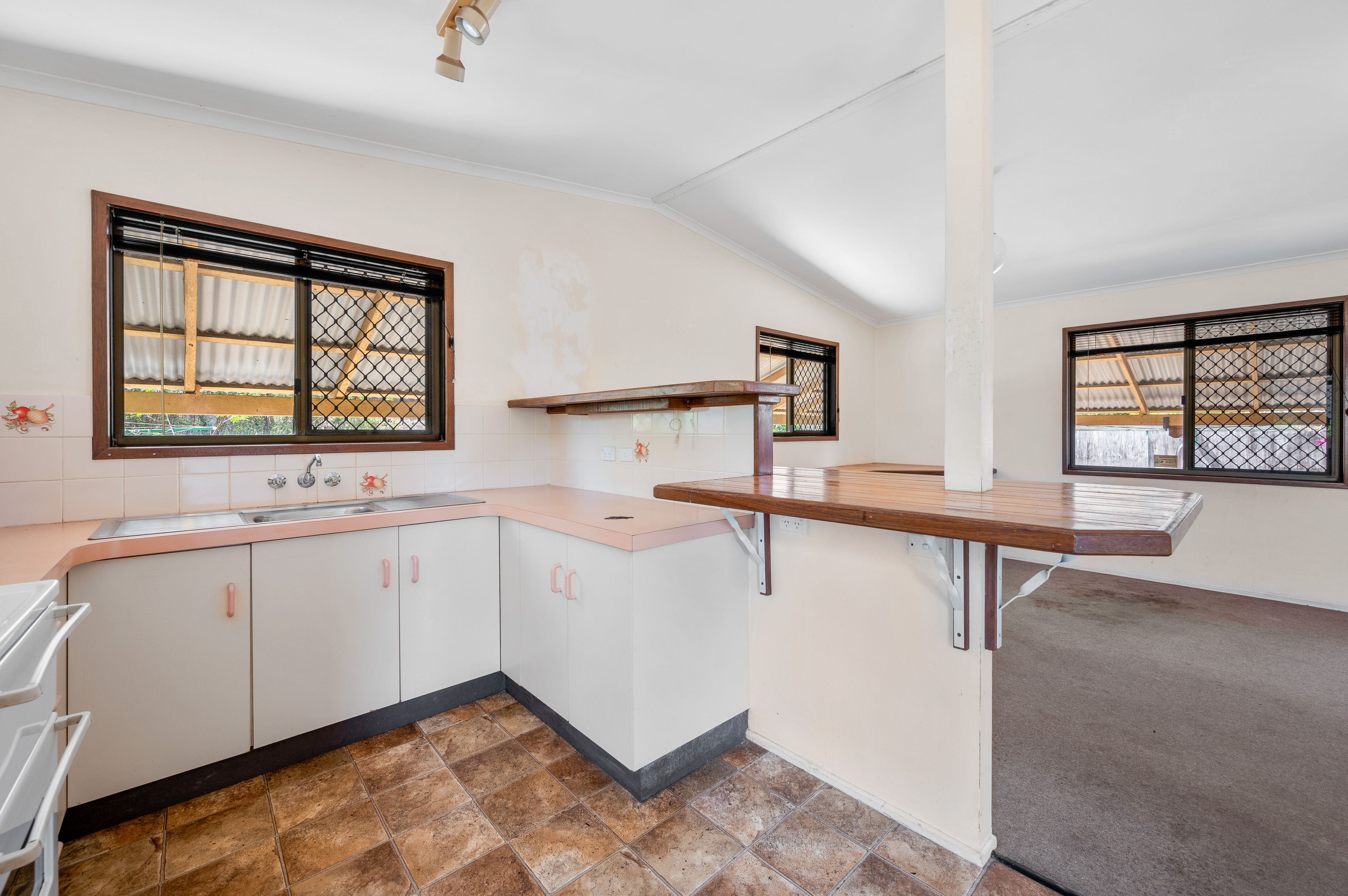 141 Dalrymple Drive, Toolooa, QLD 4680