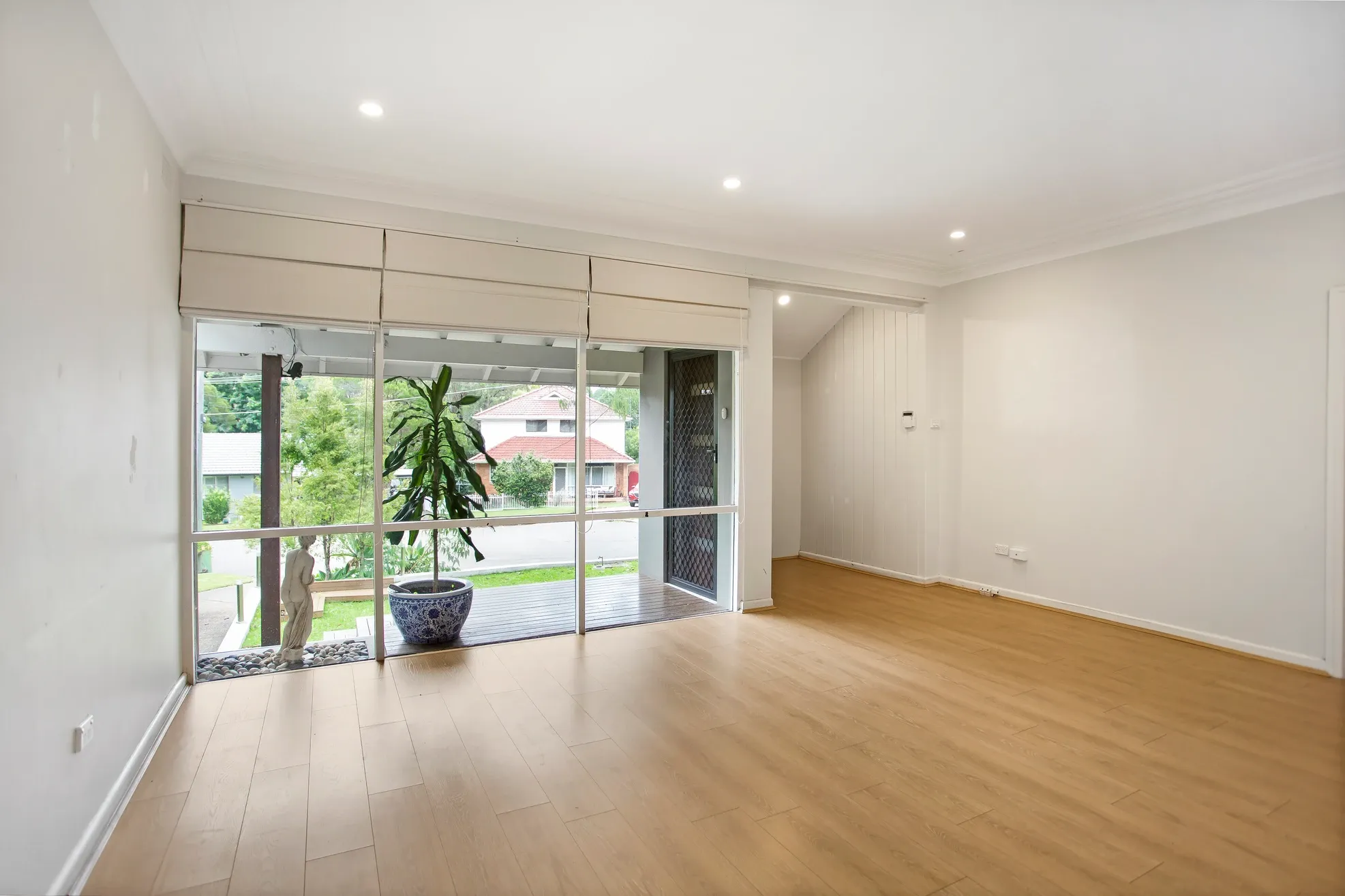 19 Erang Avenue — photo 3 of 8