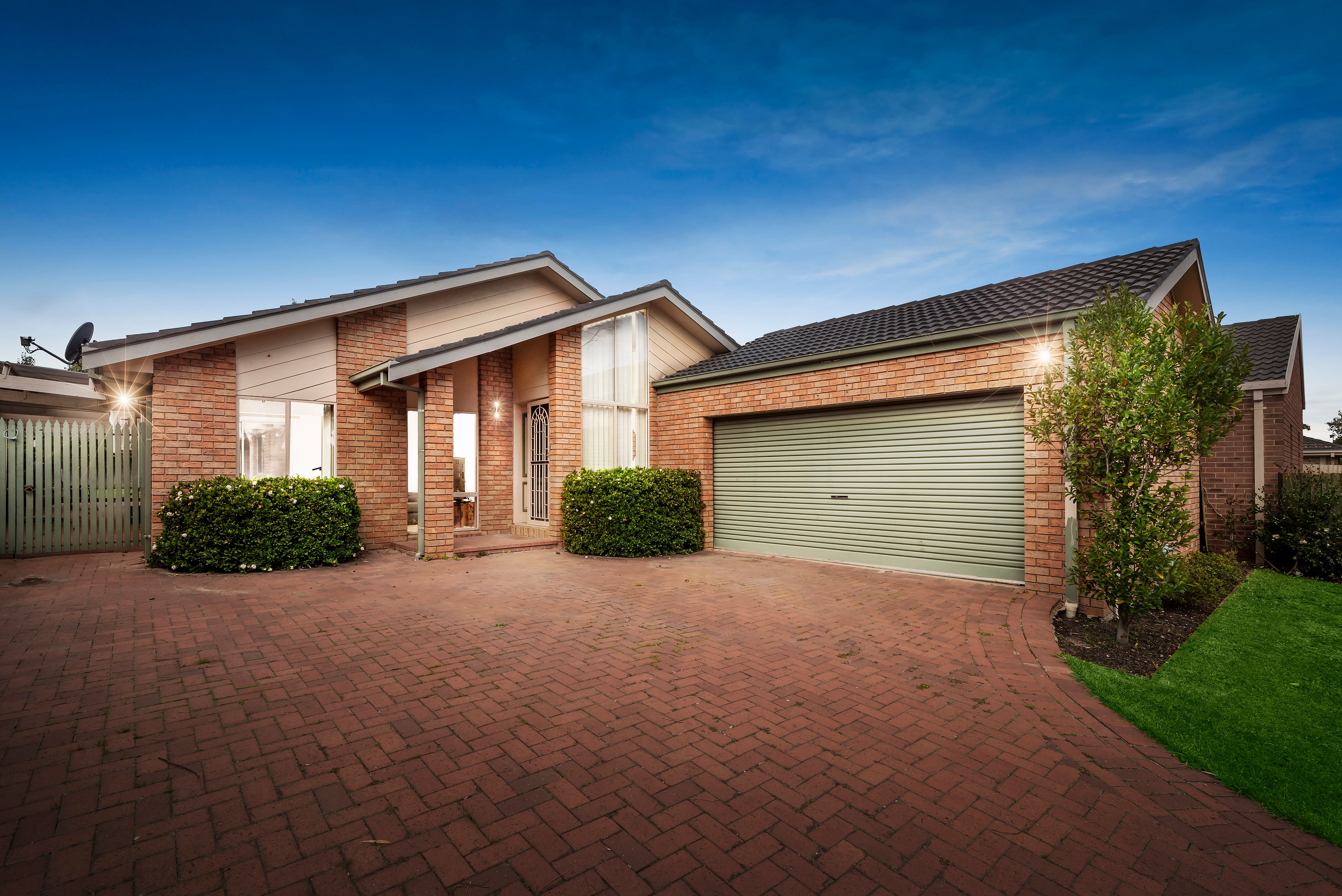 8 Jackie Close, Rowville VIC 3178