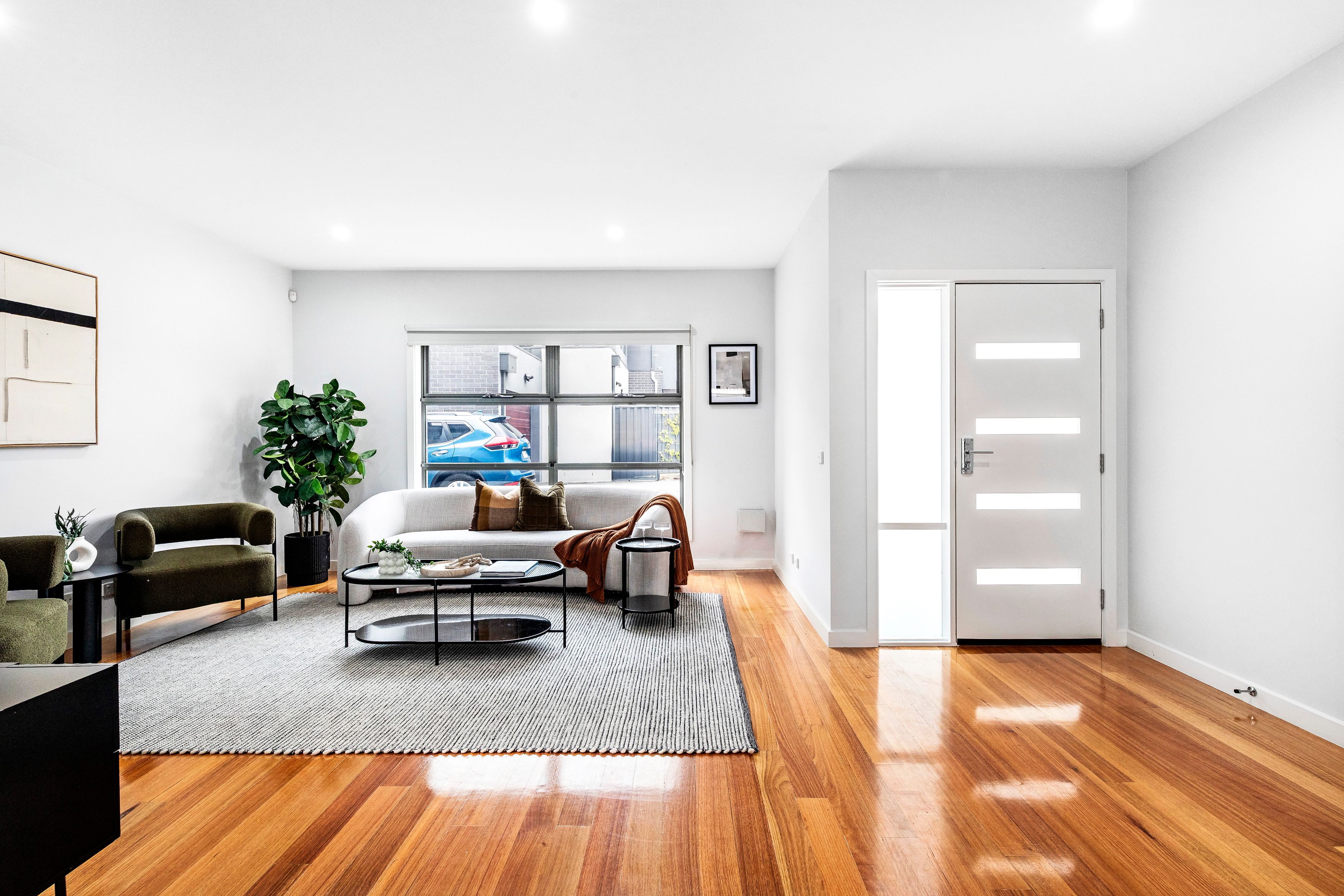3/33 Kennedy Street — photo 2 of 17