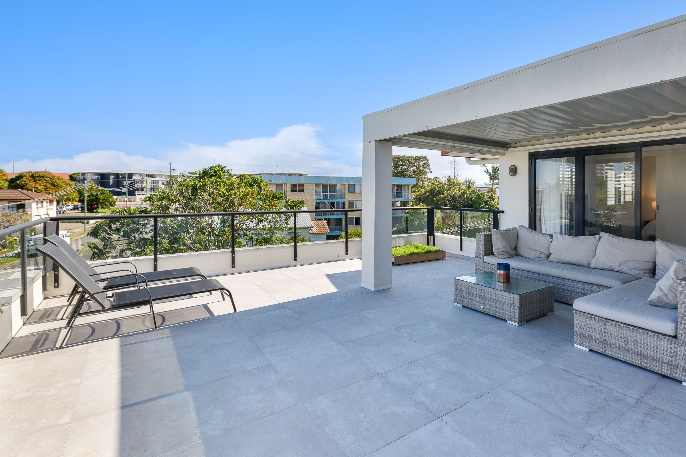 31-33 Railway Street , Southport QLD 4215
