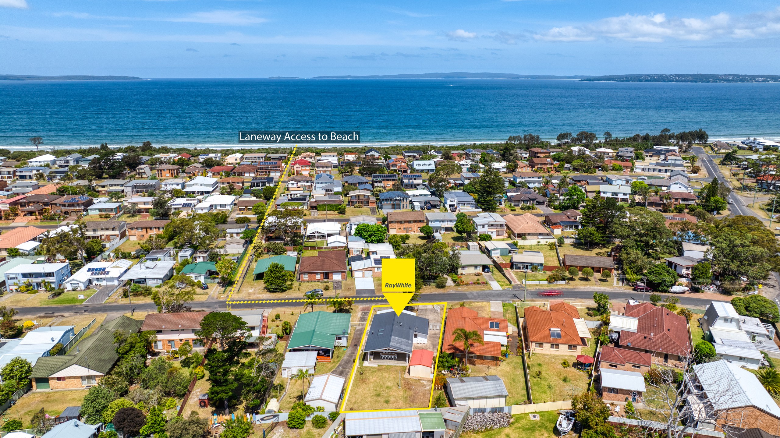 10 Watts Road, Callala Beach, NSW 2540