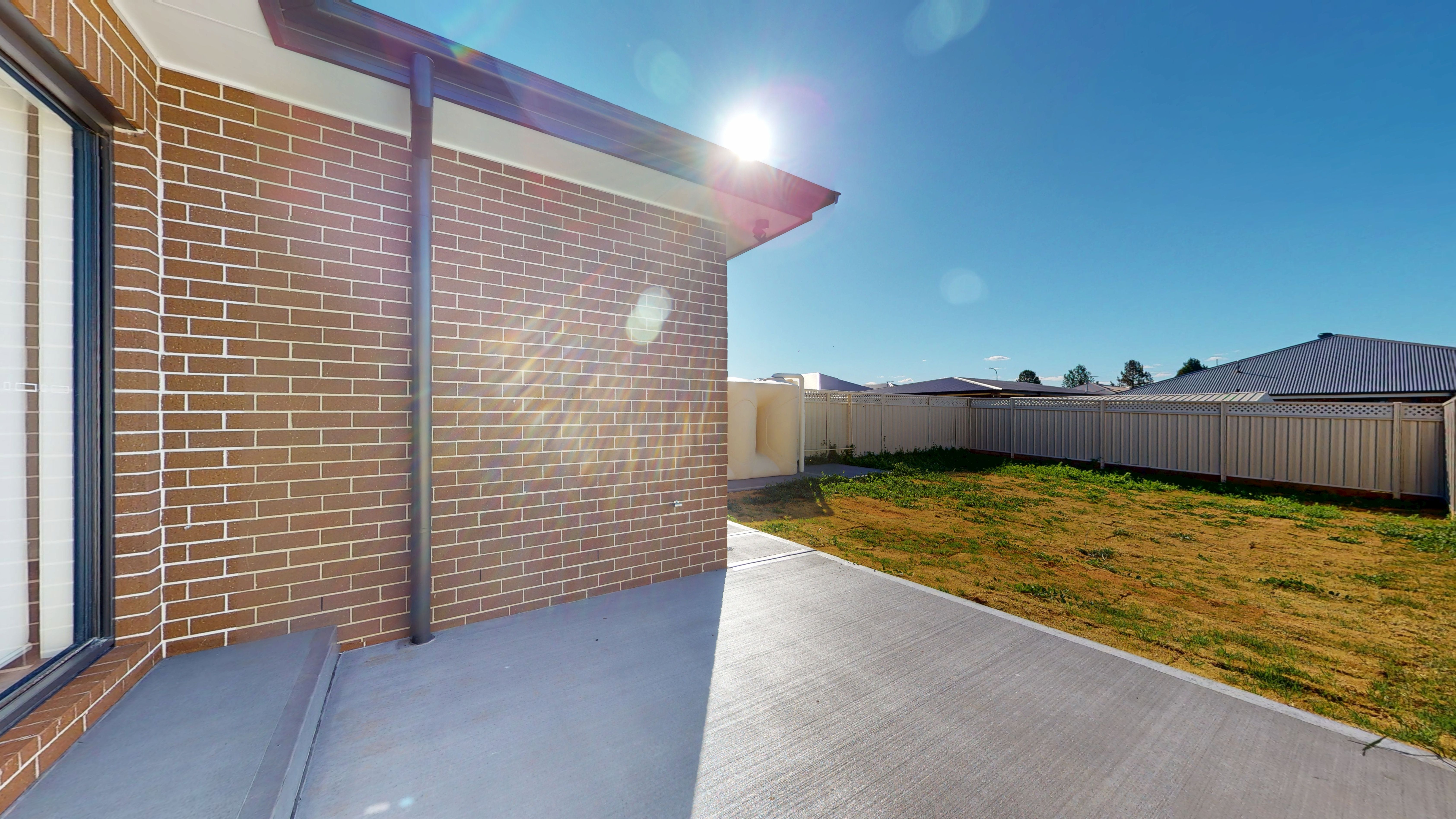 15B Lesmurdie Parade — photo 12 of 12