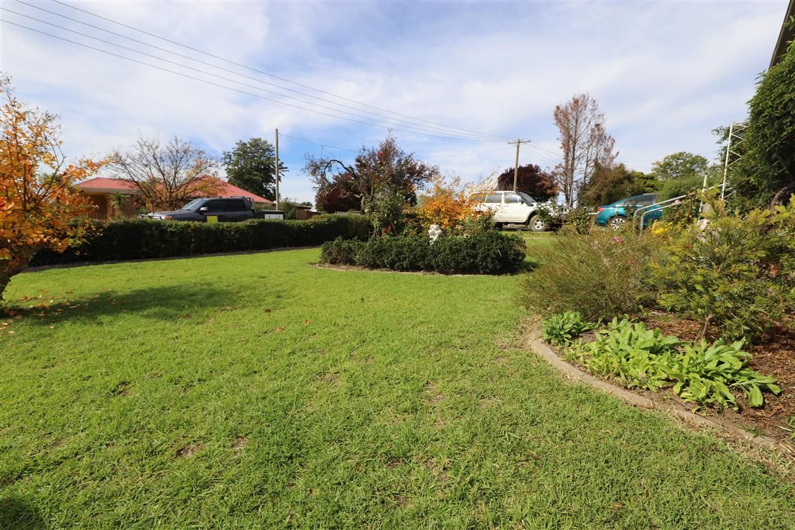 3 Charles Street, Tumut, NSW 2720