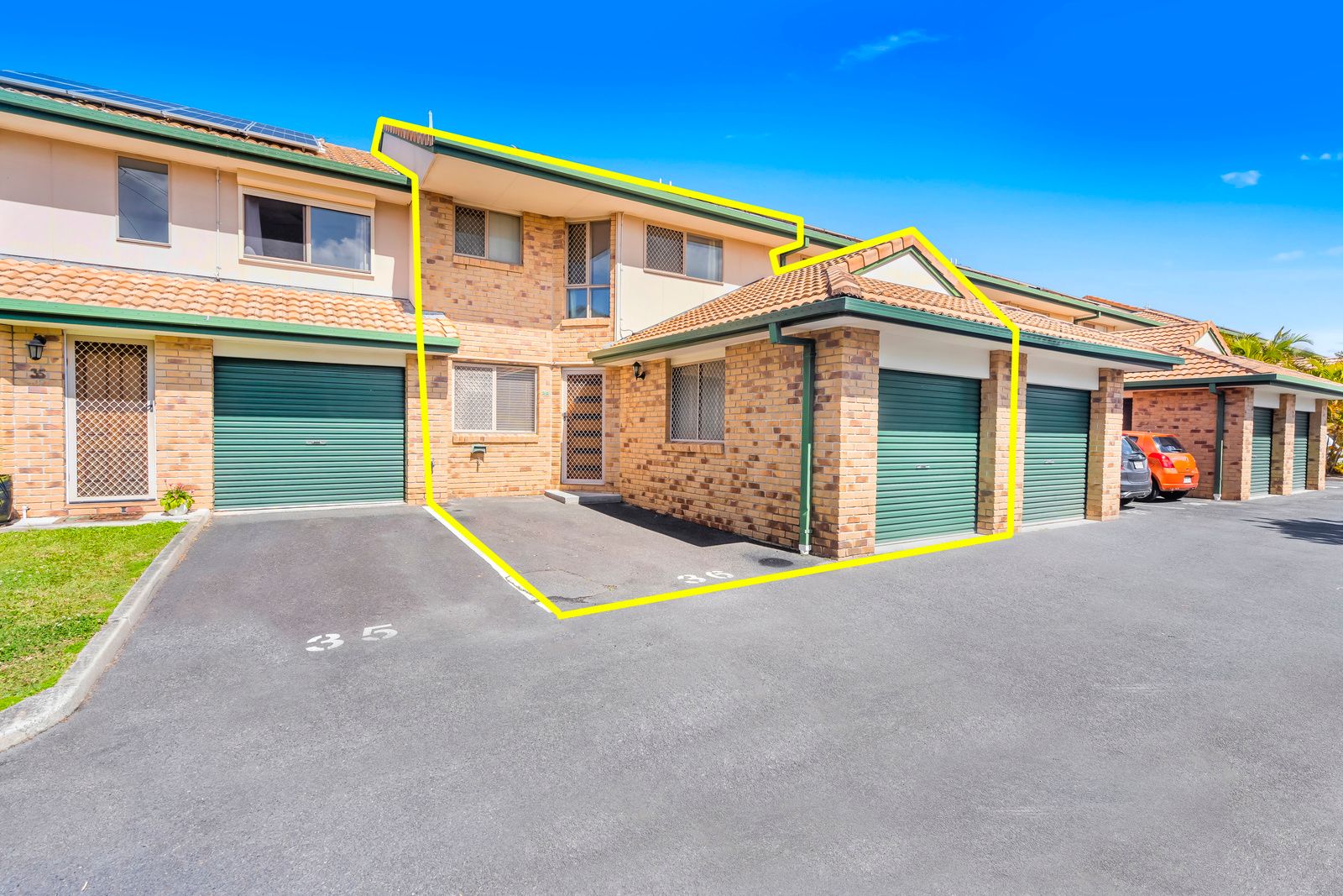 220 Christine Avenue, Burleigh Waters QLD 4220