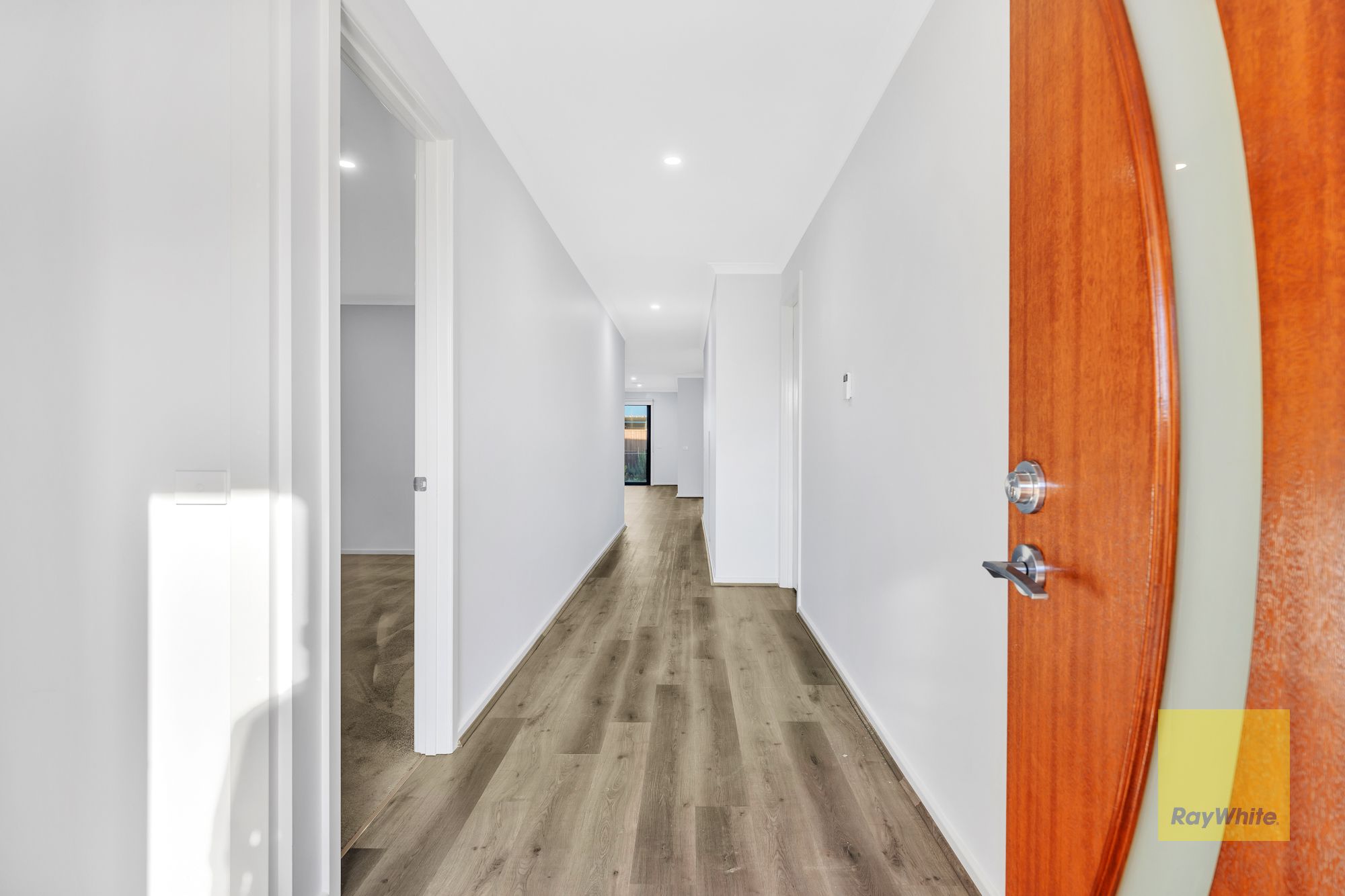 10 Alisma Avenue — photo 6 of 22