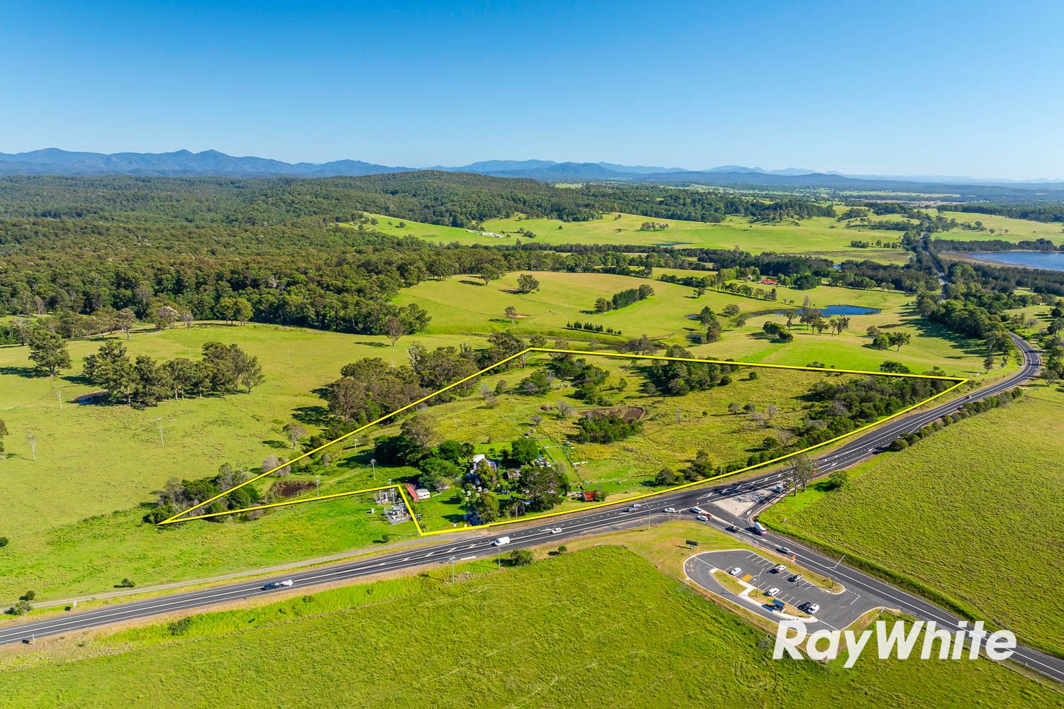4070 Princes Highway — photo 3 of 21