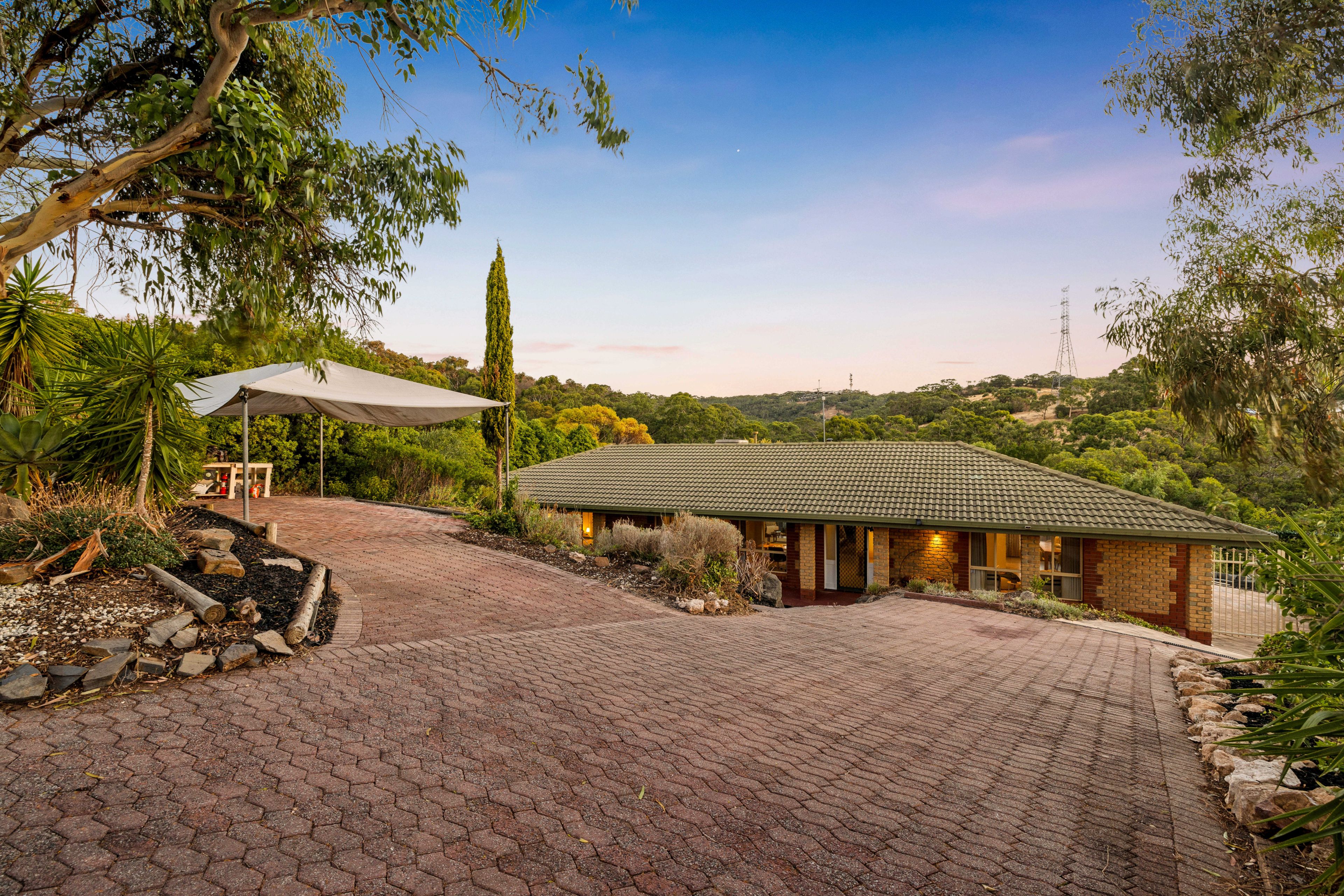 22 Vaucluse Drive, Happy Valley, SA 5159